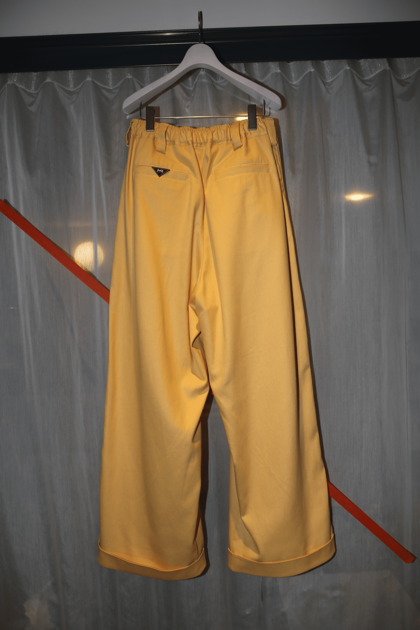 MERYLL ROGGE / DRAW STRING CHINO IN YELLOW DYED COTTON TWILL