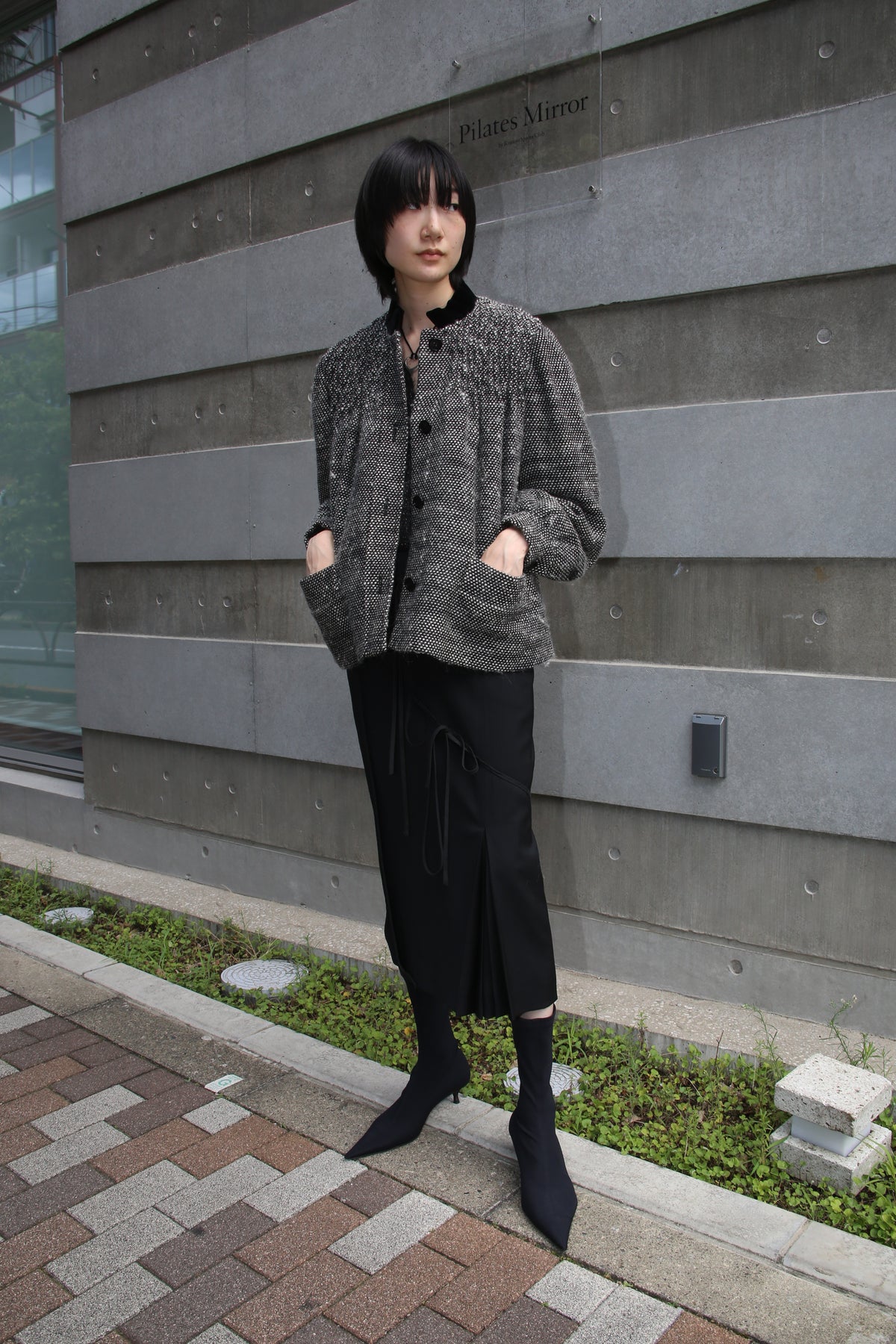 1980 BILL BLASS / WOOL TWEED JACKET WITH SMOCKING EMBROIDERY