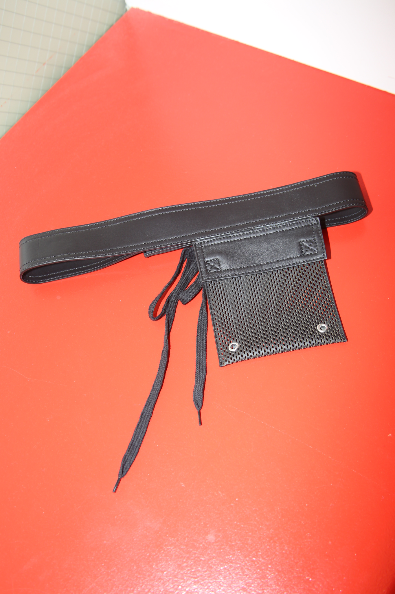 JULIE KEGELS / BOB: BELT IN LEATHER