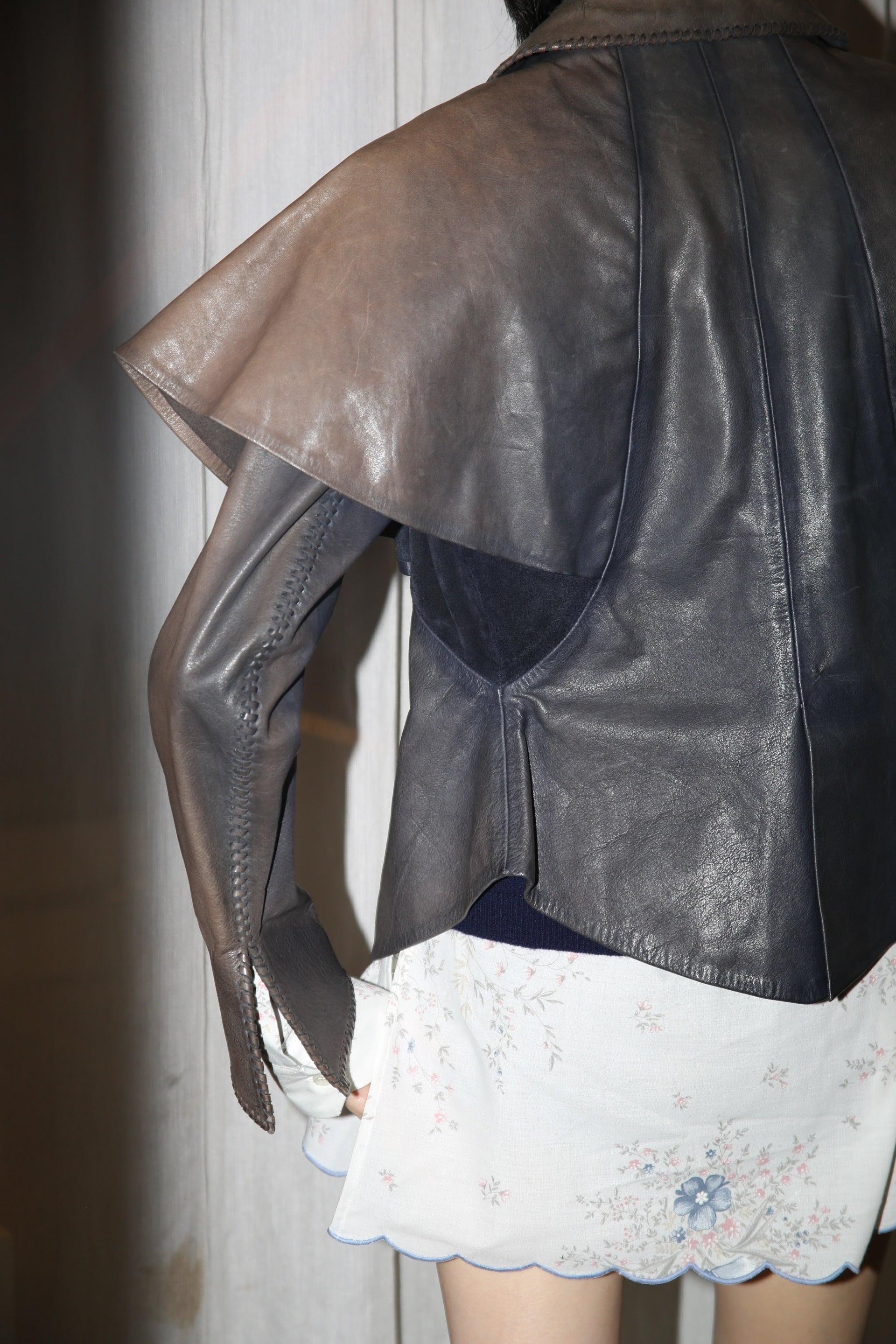 1970 VINTAGE / DEER SKIN CRAFT LEATHER JACKET IN FADED NAVY