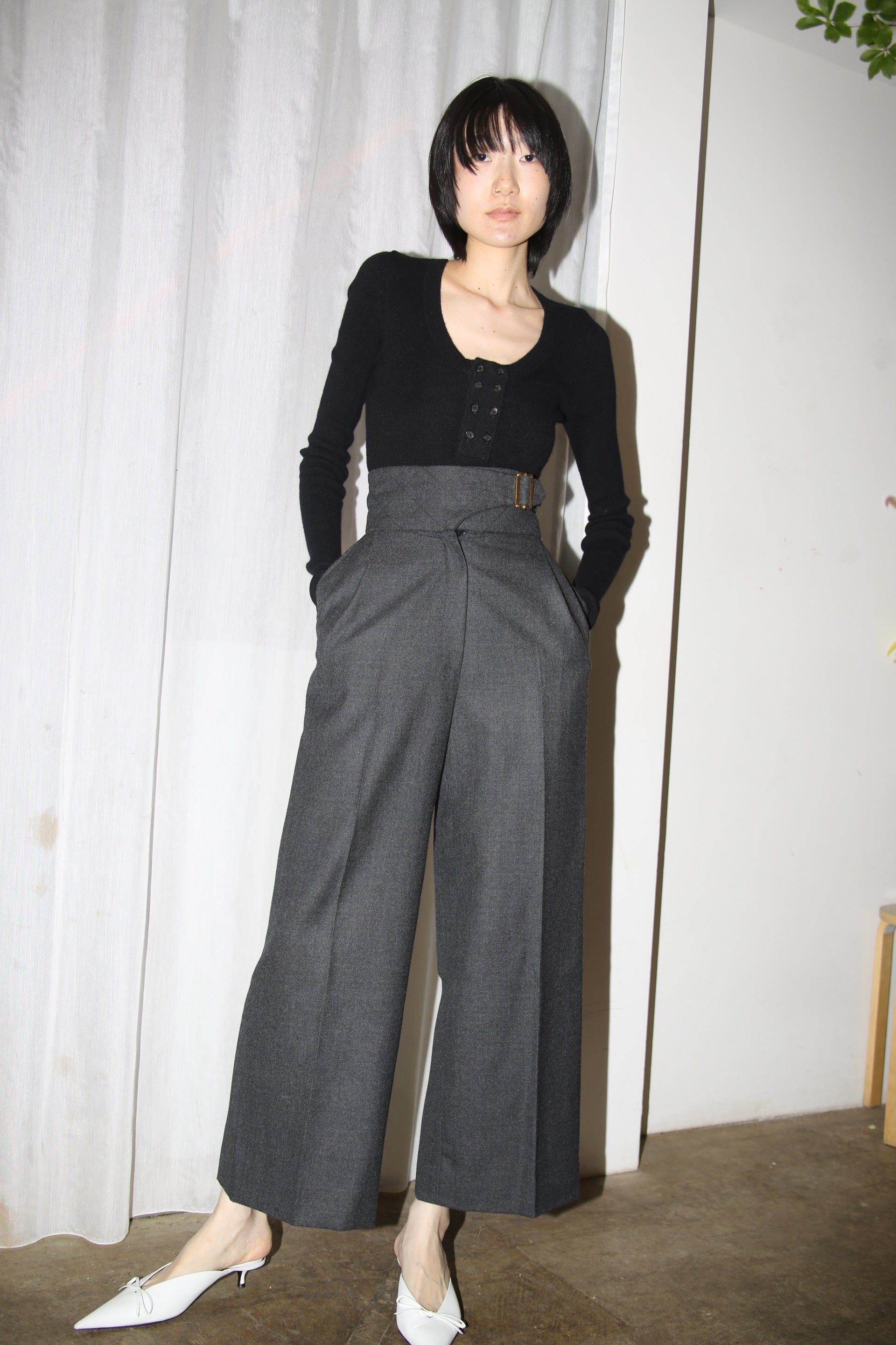 1990 CHANEL / HIGH-WAIST BELTED WOOL BAGGY TROUSER IN GREY
