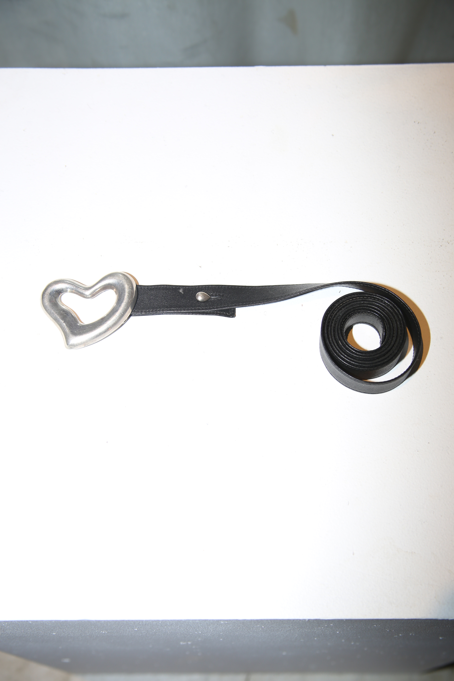 1975 ELSA PERETTI FOR TIFFANY / OPEN HART BUCKLE LEATHER BELT IN BLACK