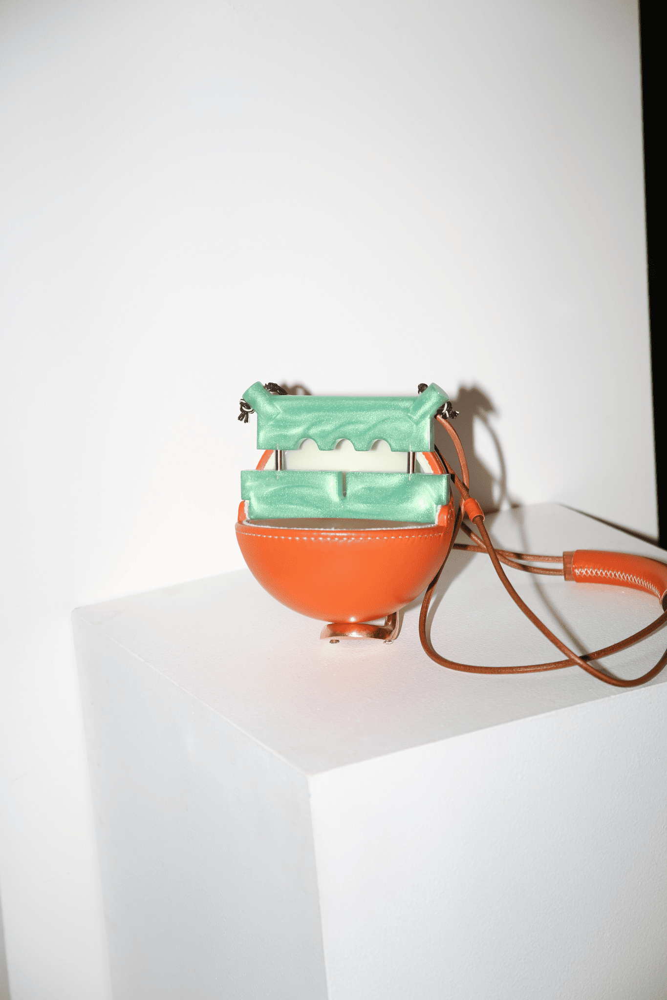 MST PAACS / SPLIT POD: DECORATIVE BALL SHOULDER-BAG