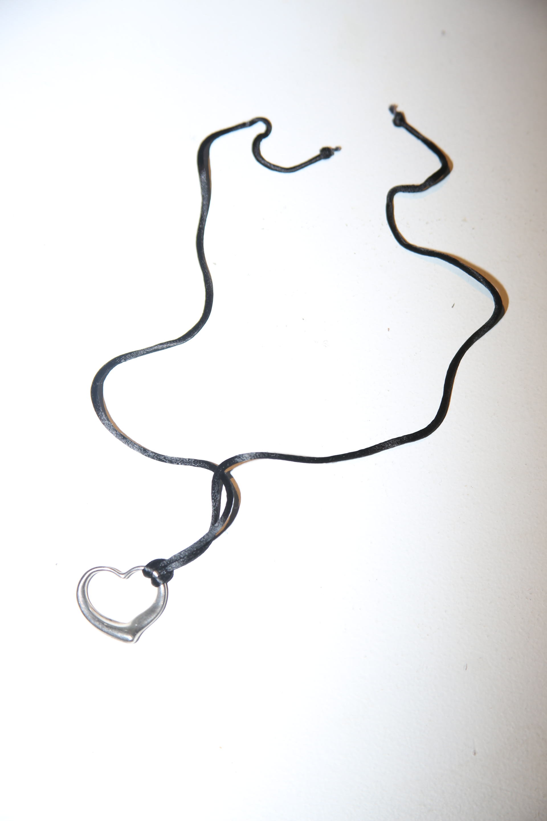 1980 TIFFANY BY ELSA PERETTI / OPEN HART CHORKER WITH SILK COAD