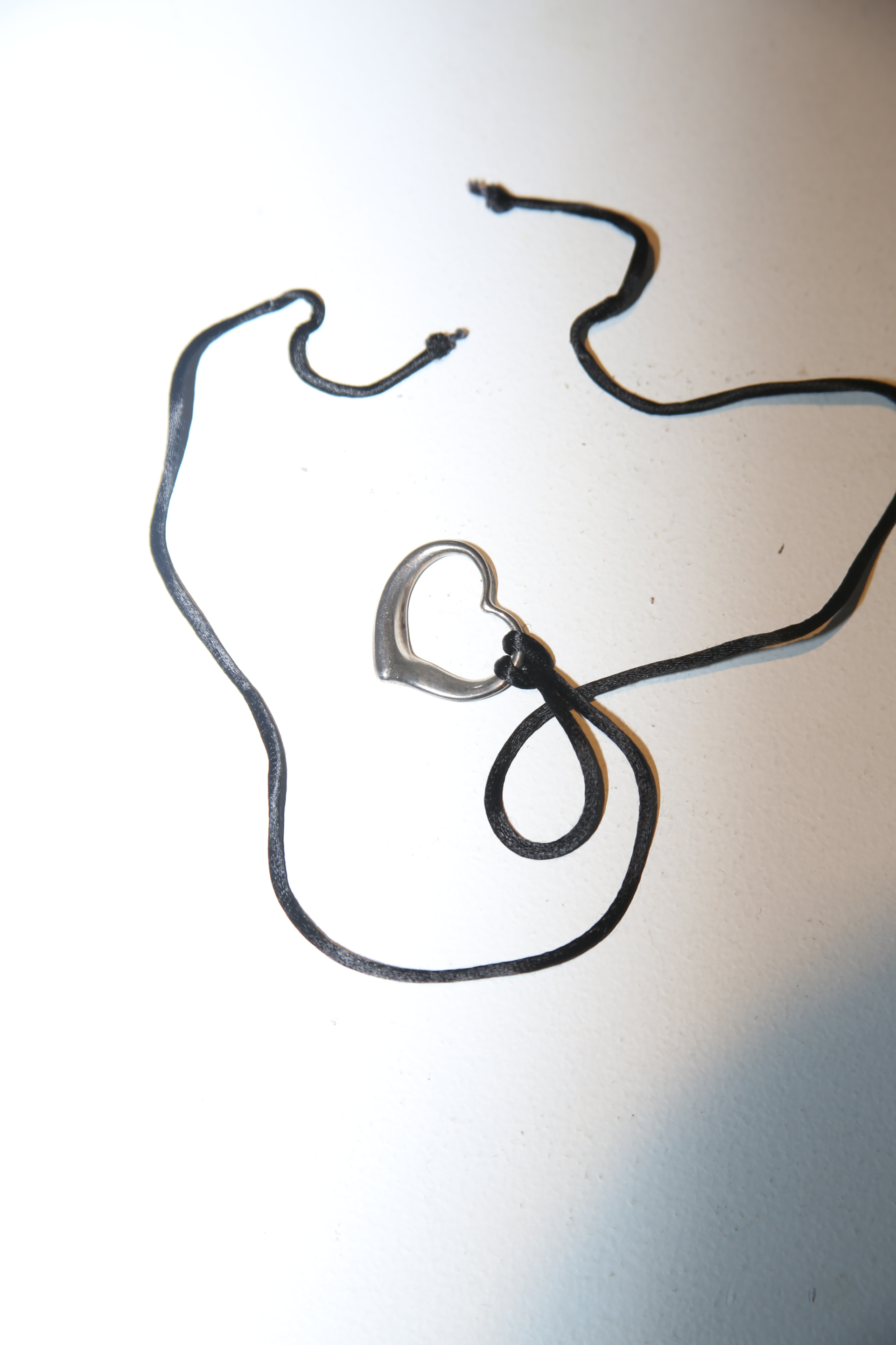 1980 TIFFANY BY ELSA PERETTI / OPEN HART CHORKER WITH SILK COAD