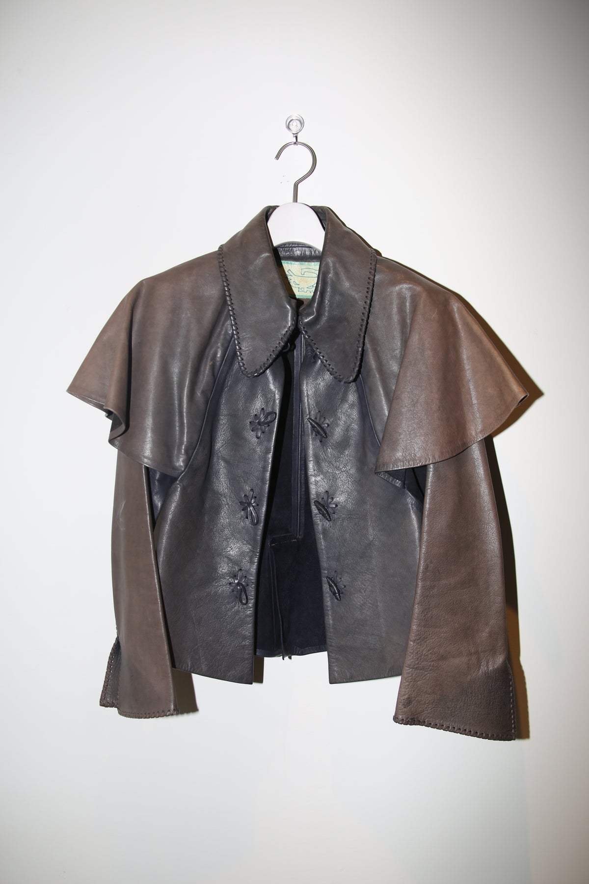 1970 VINTAGE / DEER SKIN CRAFT LEATHER JACKET IN FADED NAVY