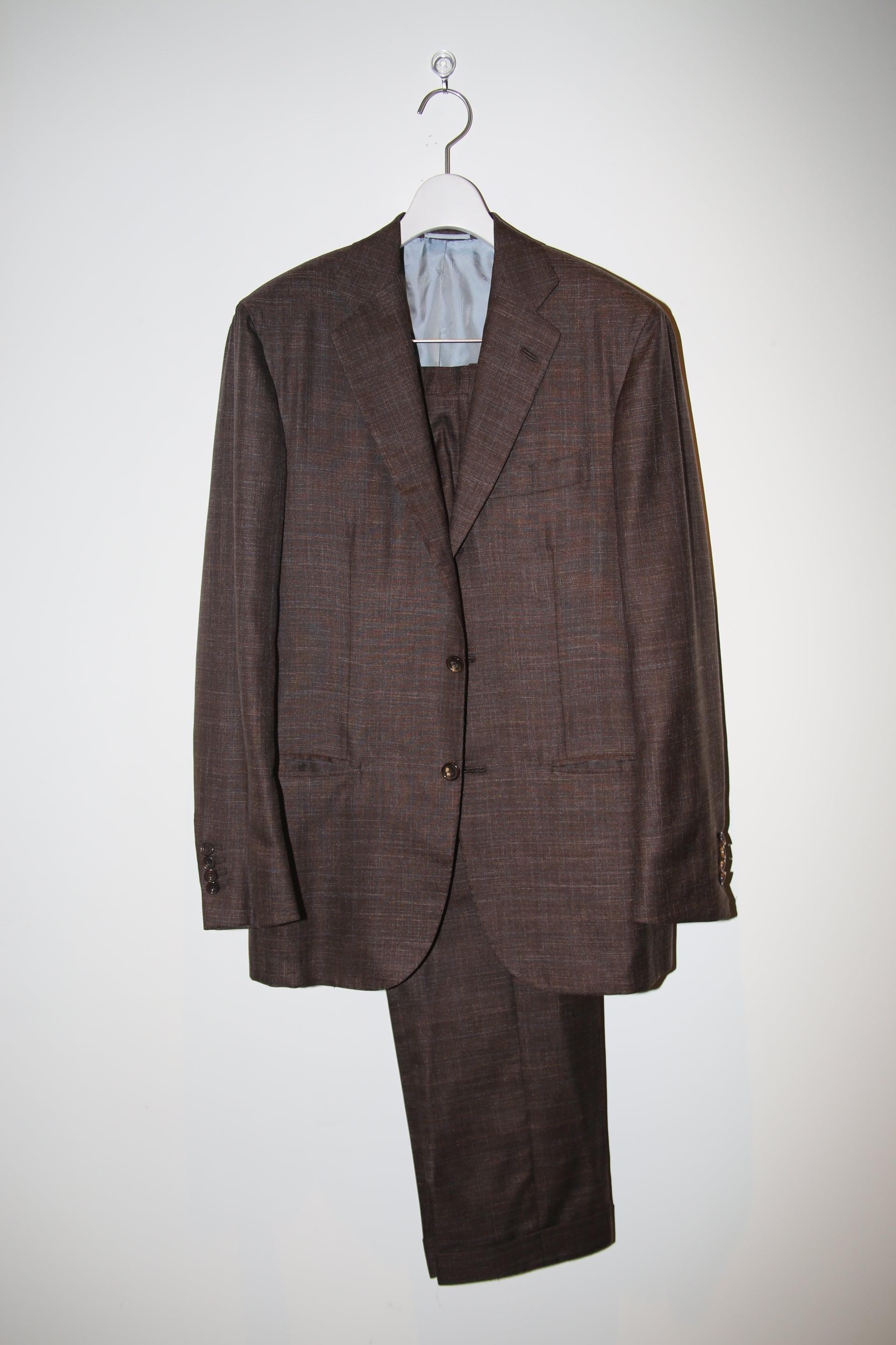 2000 KITON / CASHMERE SILK LINEN TAILORED SUIT IN DARK BROWN CHECK : SIZE 48