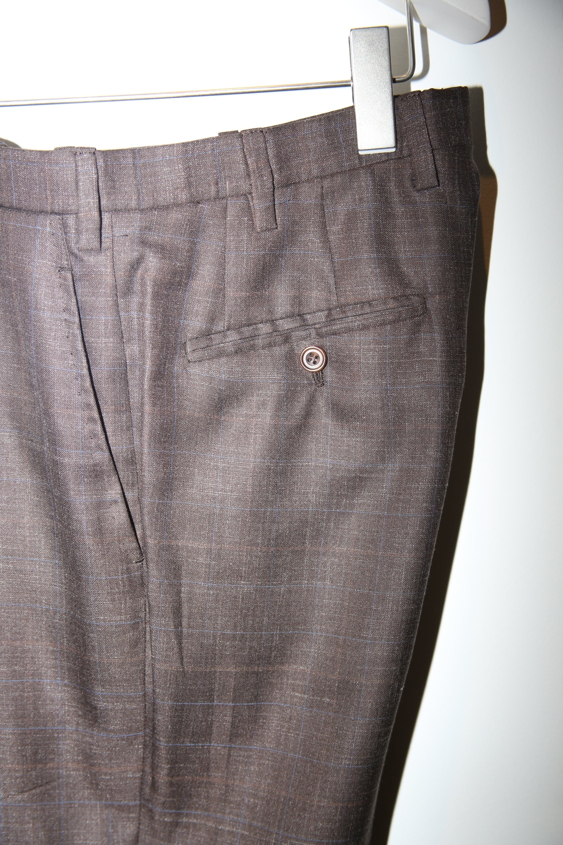 2000 KITON / CASHMERE SILK LINEN TAILORED SUIT IN DARK BROWN CHECK : SIZE 48