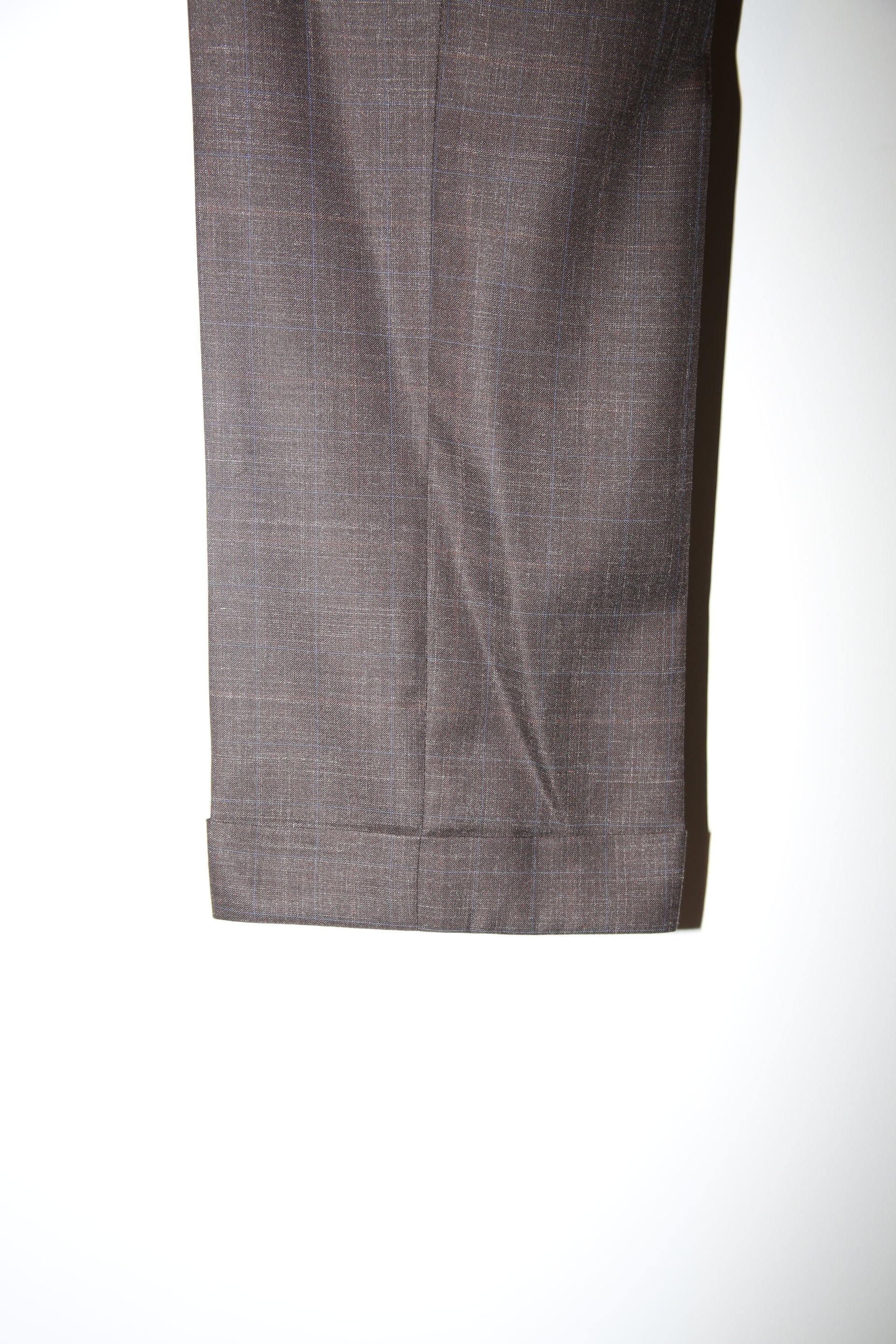 2000 KITON / CASHMERE SILK LINEN TAILORED SUIT IN DARK BROWN CHECK : SIZE 48