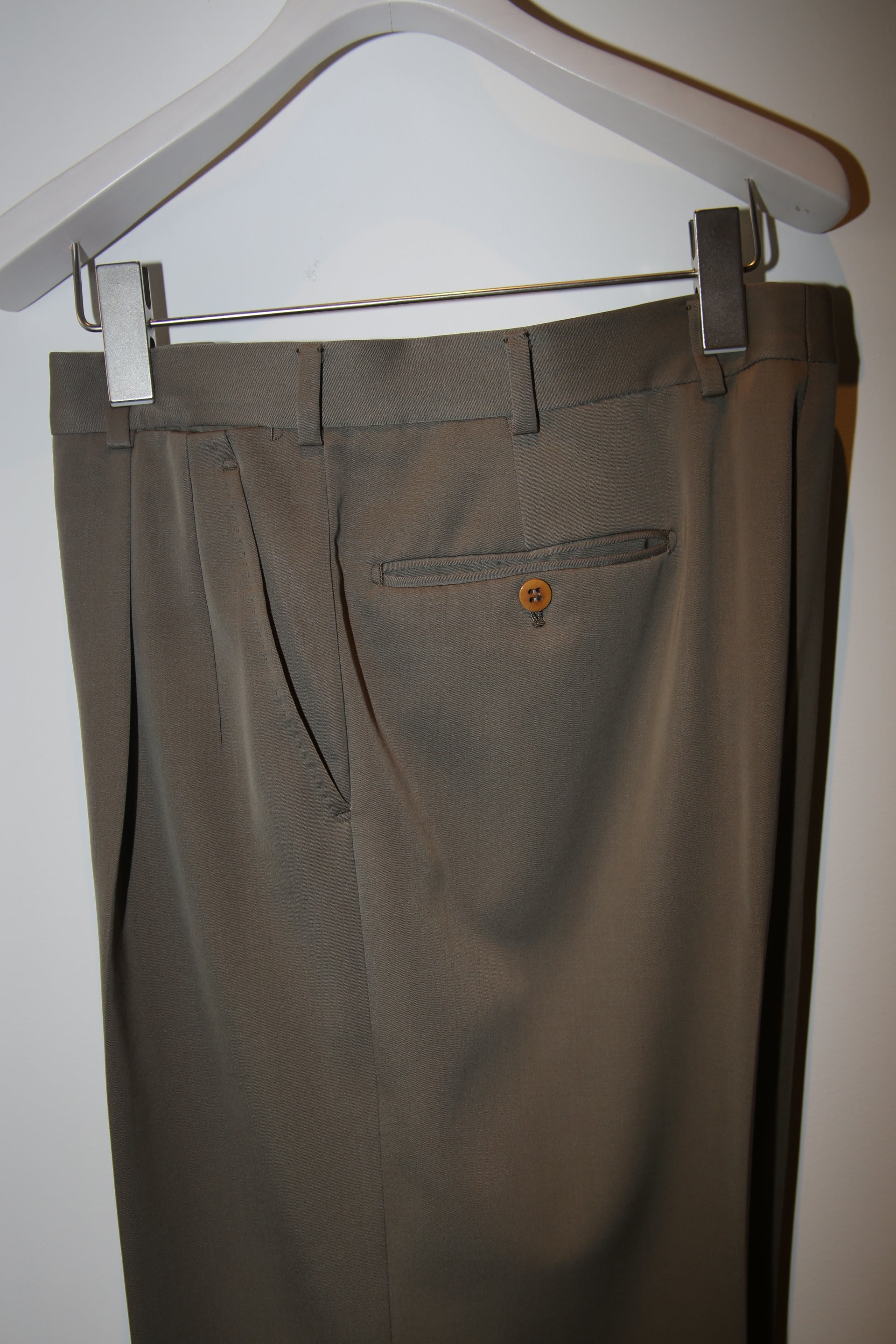 1990 BELVEST / WOOL SOLARO TAILORED SUIT : SIZE 46