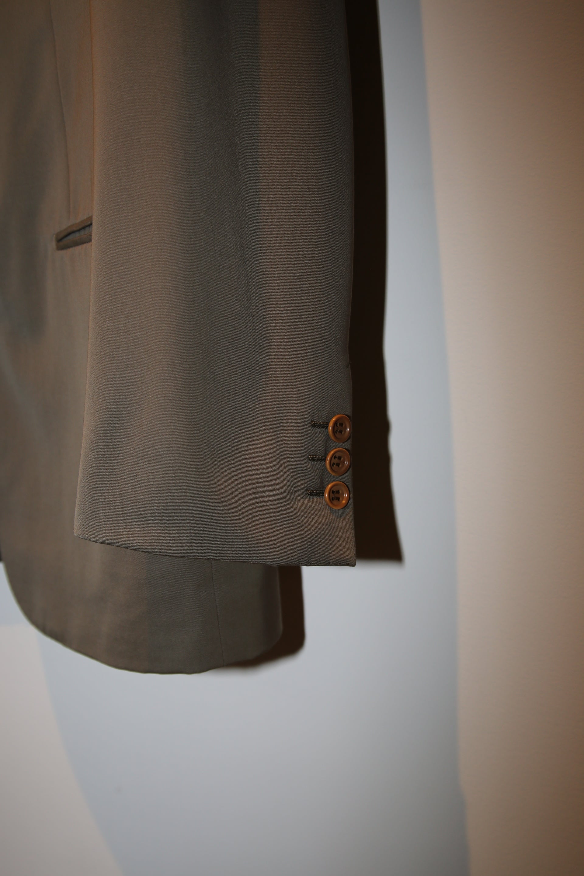 1990 BELVEST / WOOL SOLARO TAILORED SUIT : SIZE 46