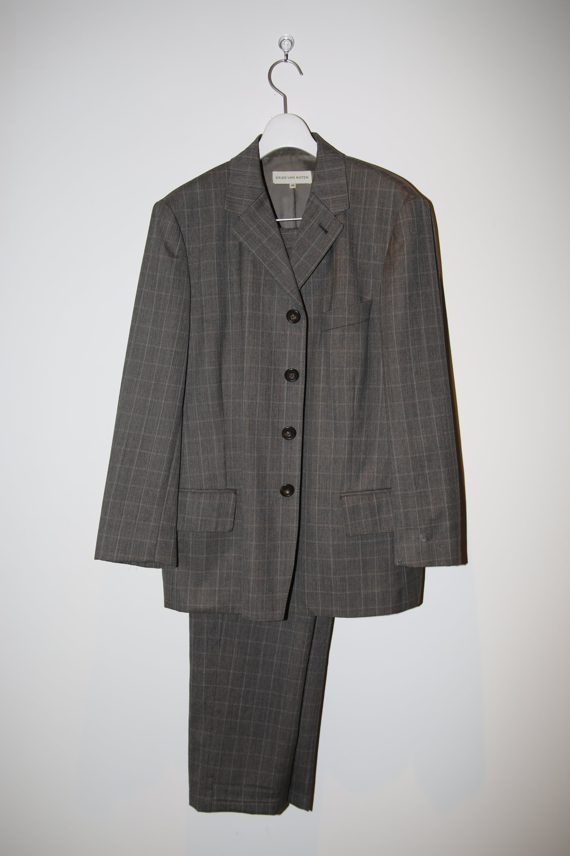 2000 DRIES VAN NOTEN / WINDOW PANE WOOL TAILORED SUIT IN GREY : SIZE 46