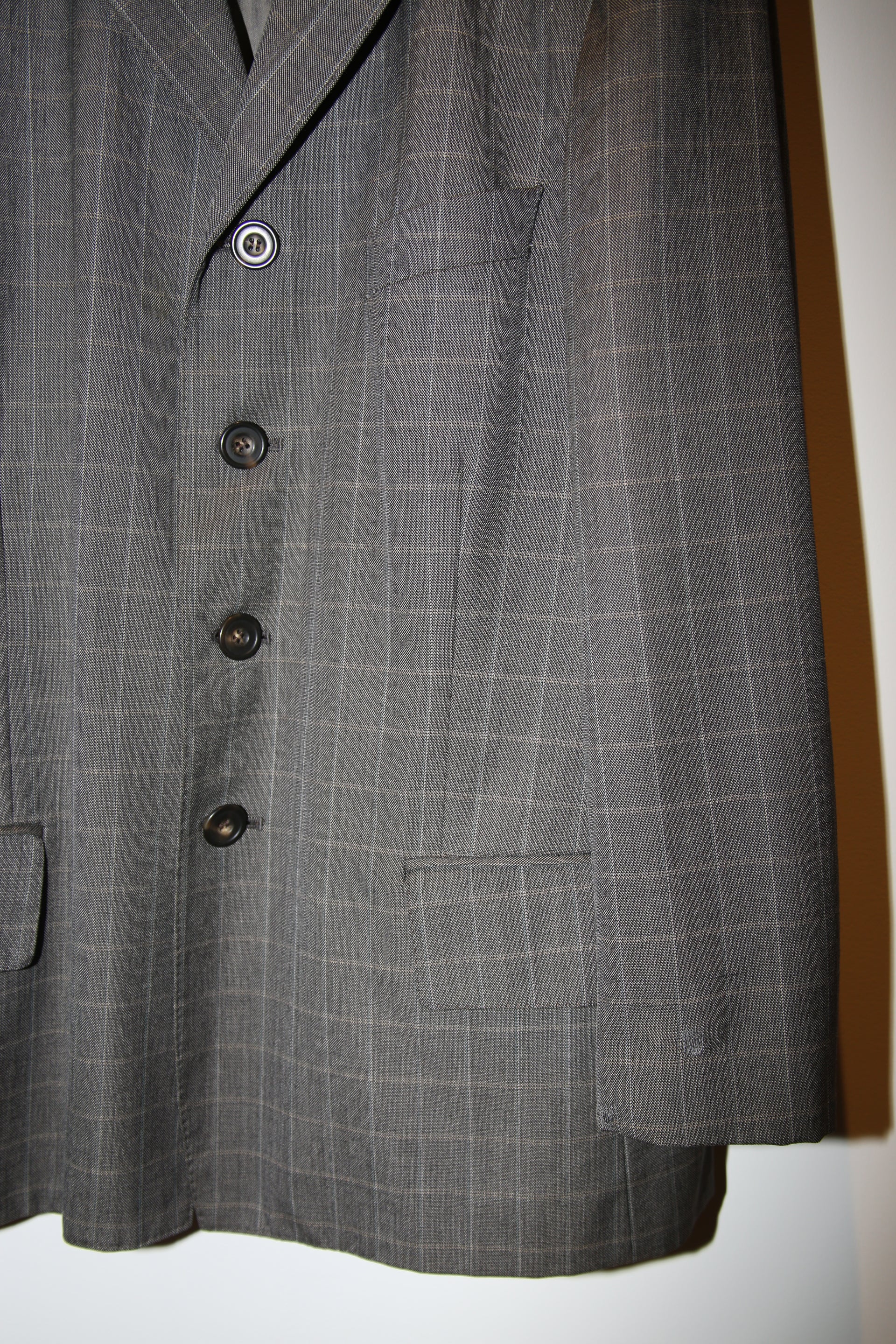 2000 DRIES VAN NOTEN / WINDOW PANE WOOL TAILORED SUIT IN GREY : SIZE 46