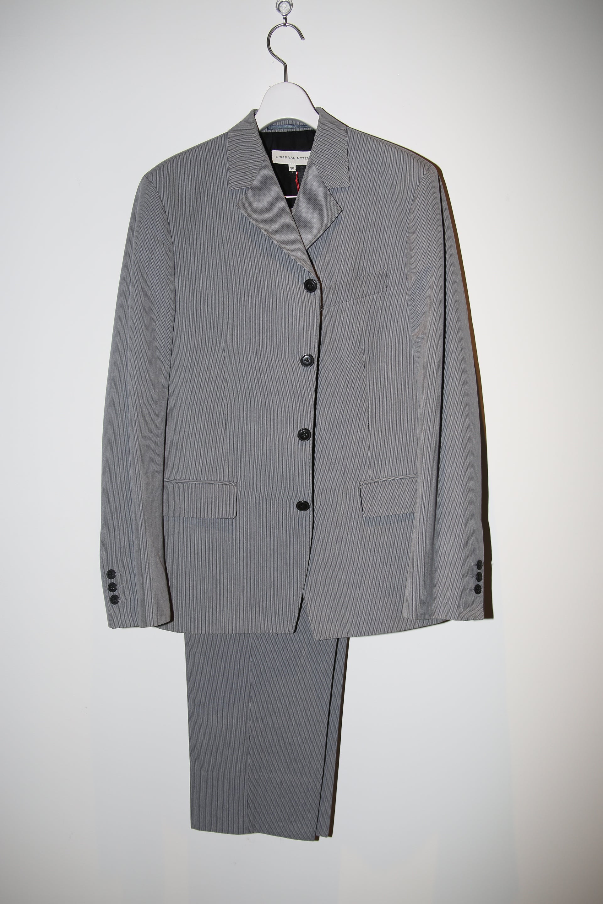 1990 DRIES VAN NOTEN / COTTN TAILORED SUIT IN LIGHT GREY : SIZE50