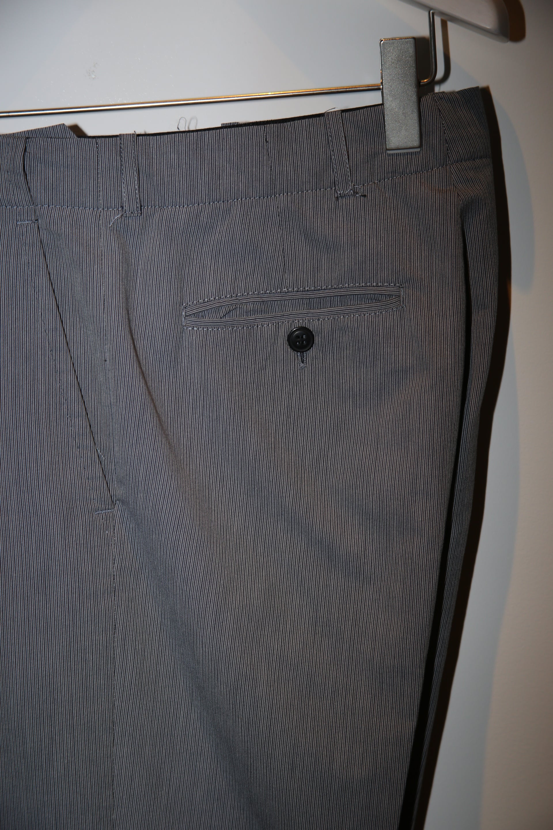1990 DRIES VAN NOTEN / COTTN TAILORED SUIT IN LIGHT GREY : SIZE50