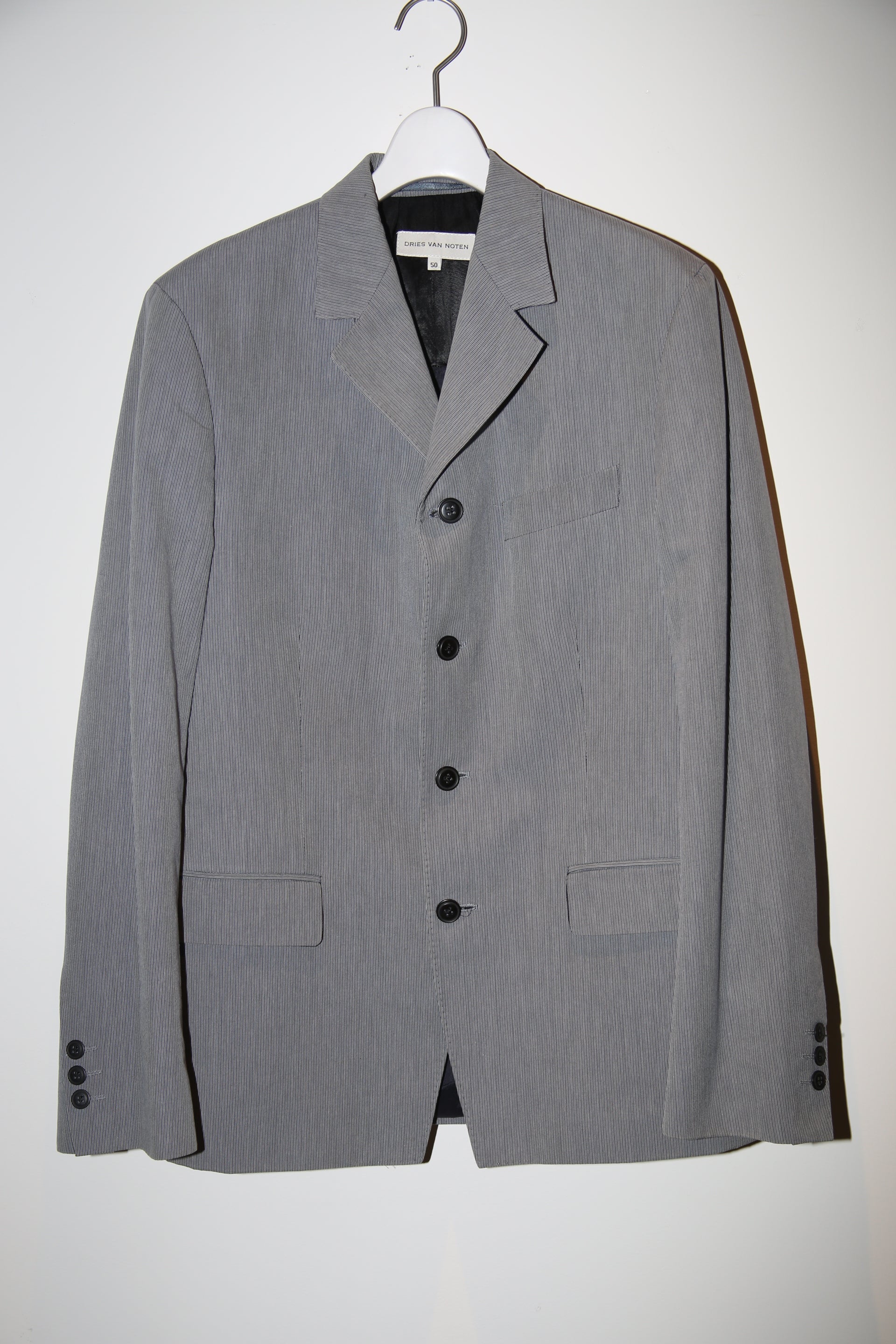 1990 DRIES VAN NOTEN / COTTN TAILORED SUIT IN LIGHT GREY : SIZE50