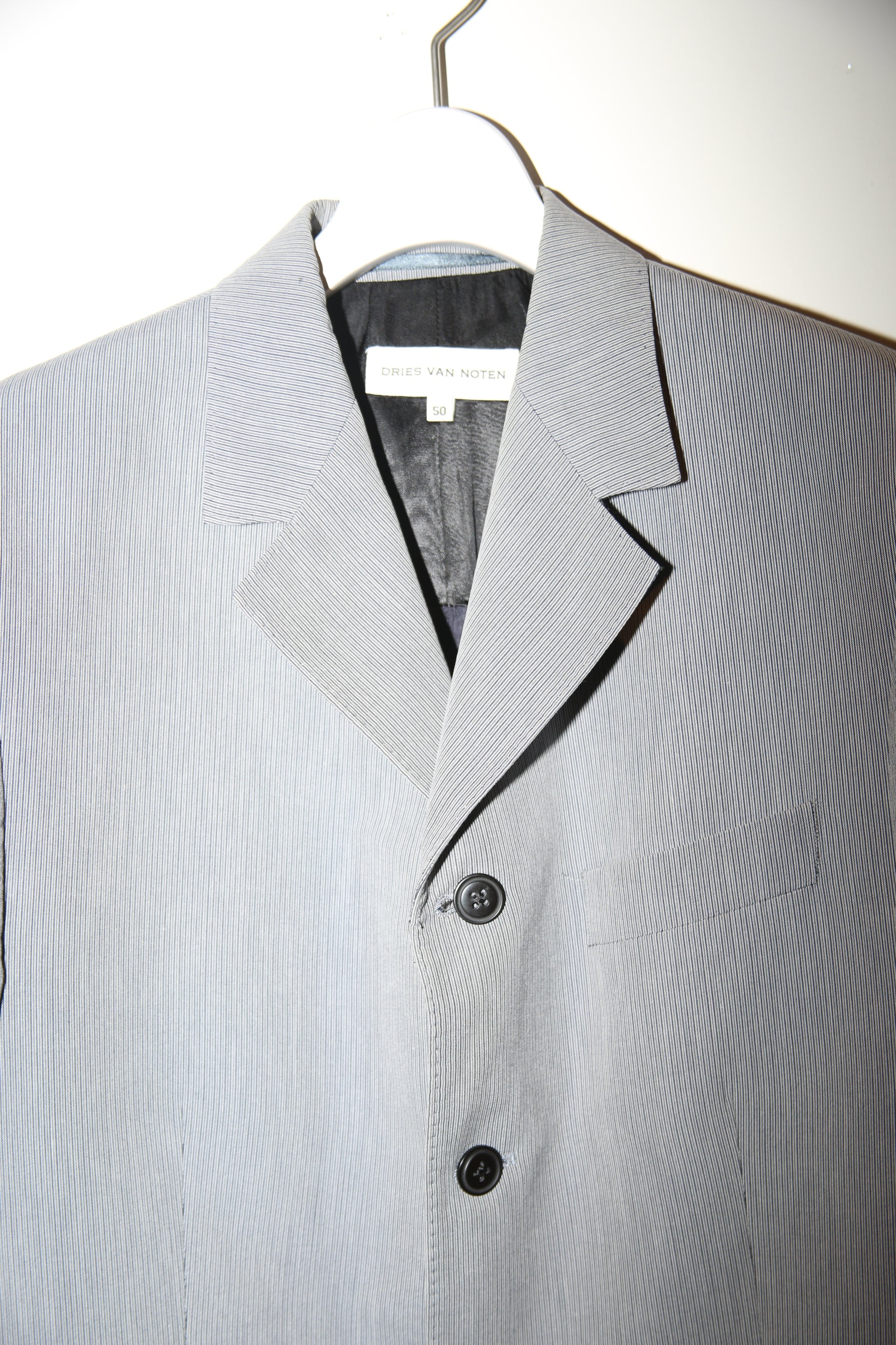 1990 DRIES VAN NOTEN / COTTN TAILORED SUIT IN LIGHT GREY : SIZE50