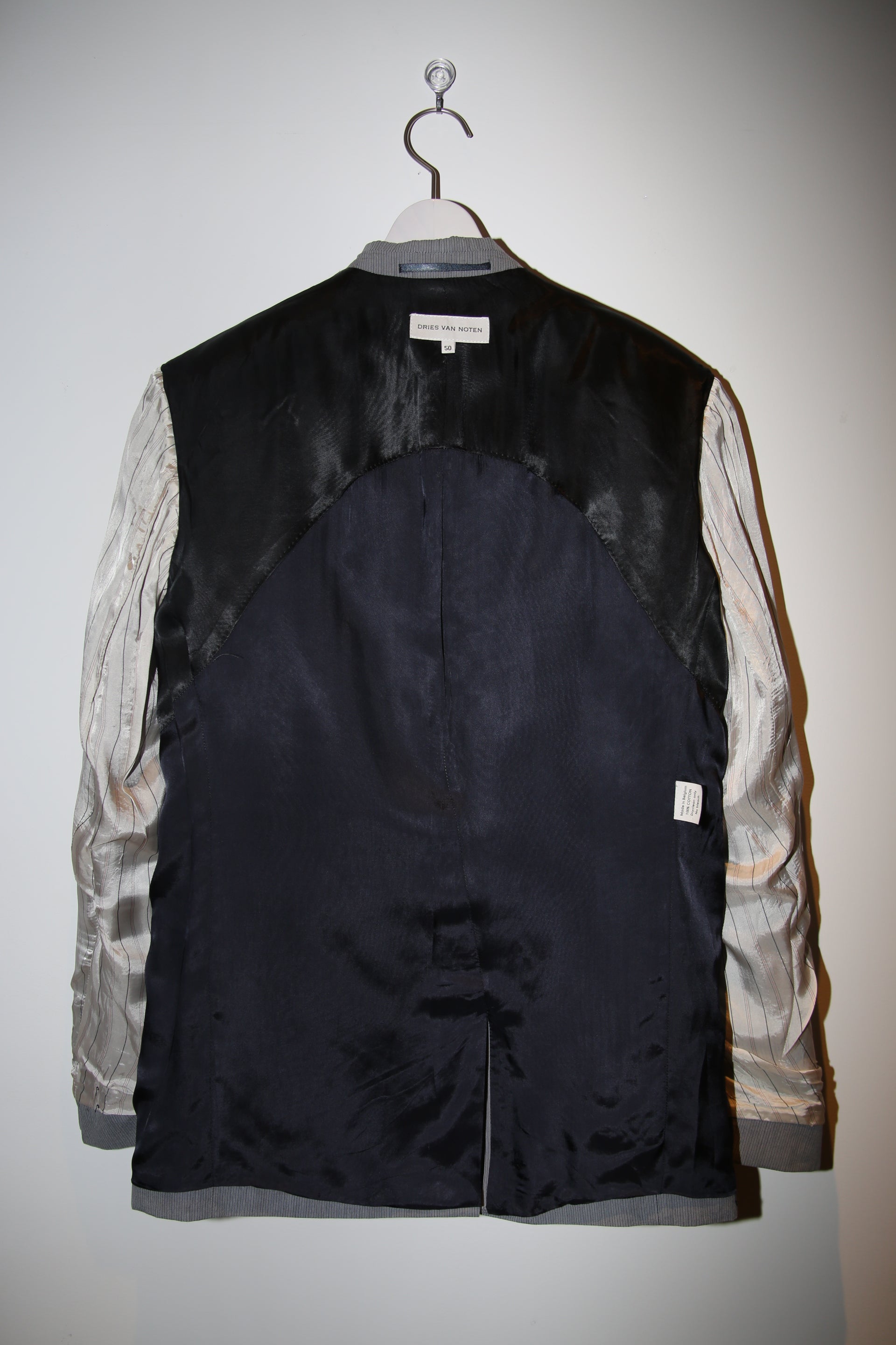 1990 DRIES VAN NOTEN / COTTN TAILORED SUIT IN LIGHT GREY : SIZE50