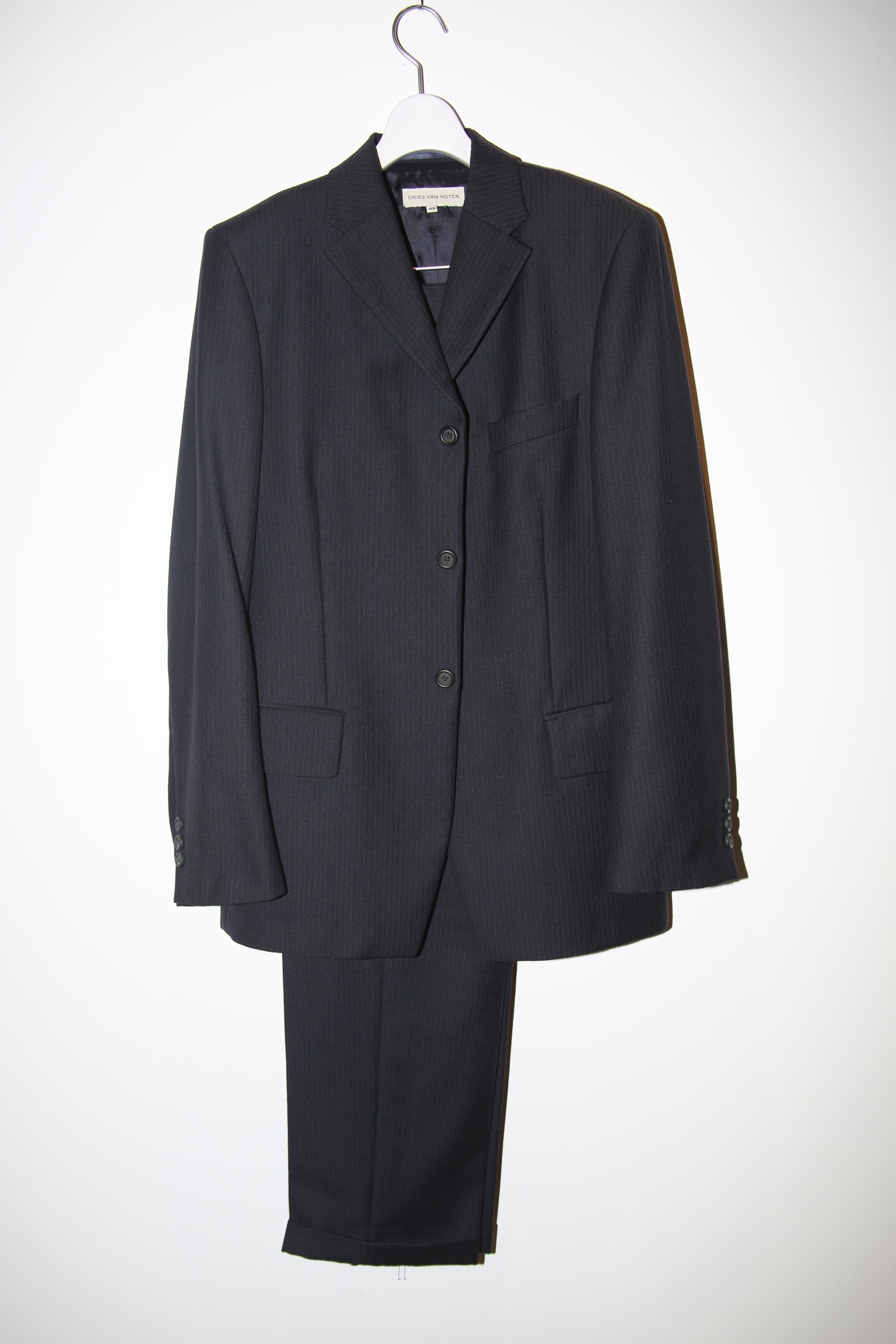 1990 DRIES VAN NOTEN / WOOL HERING BORNE TAILORED SUIT IN CHACOAL : SIZE 48