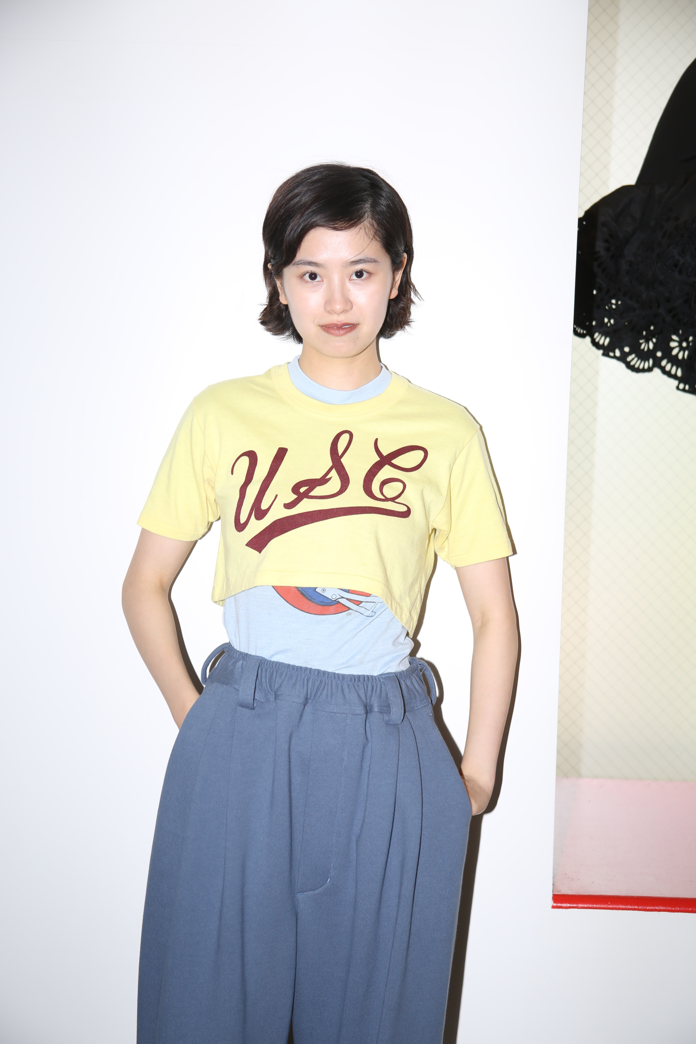 1980 VINTAGE / CROPPED T-SHIRT IN YELLOW