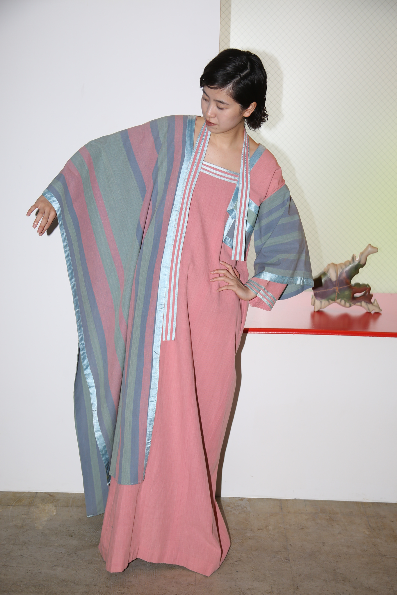 1970 JOSEFA / ASSYMMETRY SLEEVE CAFTAN DRESS