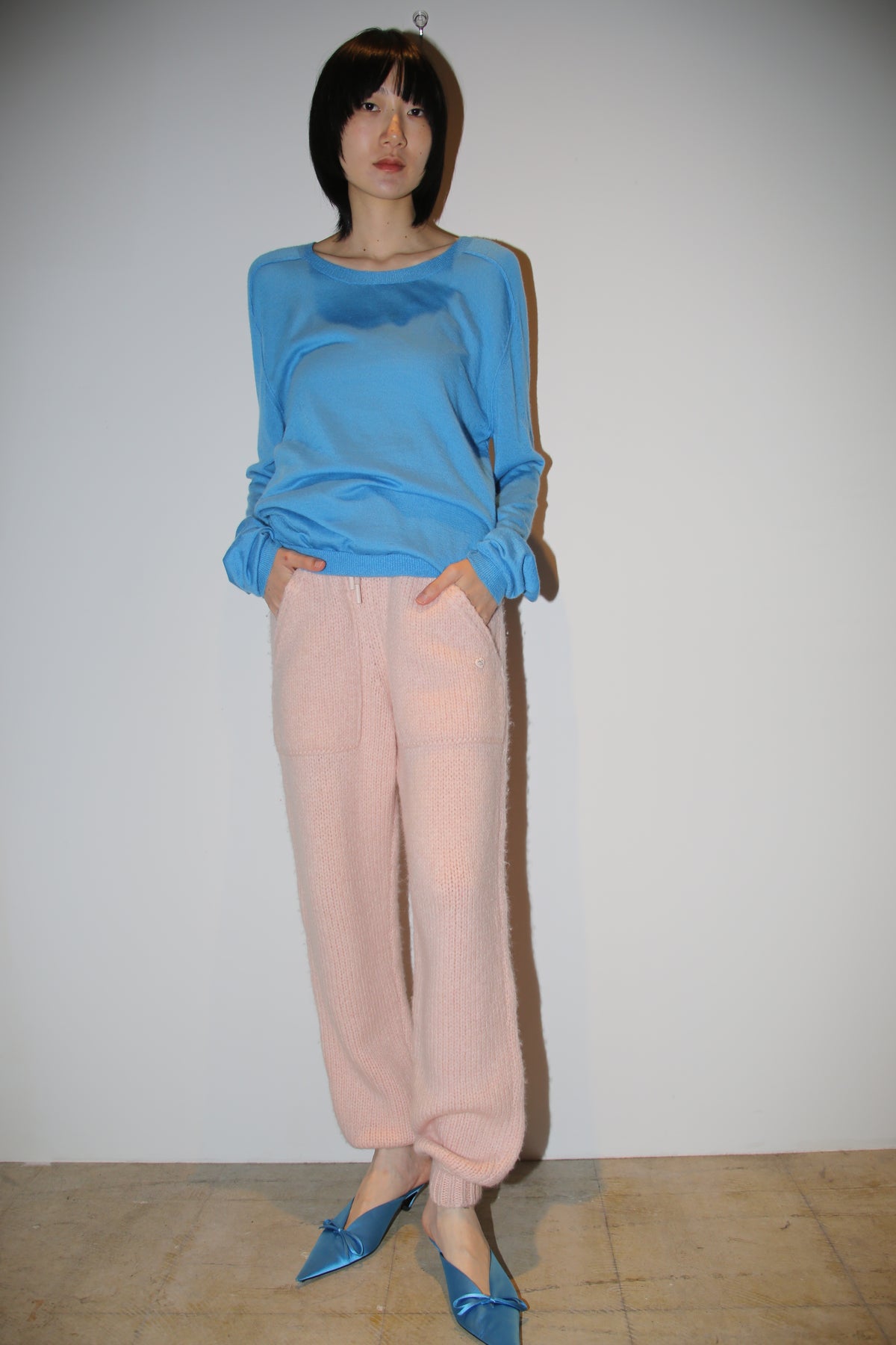 2020 BOTTEGA VENETA / CASHMERE KNIT SWEATER IN AQUA BLUE