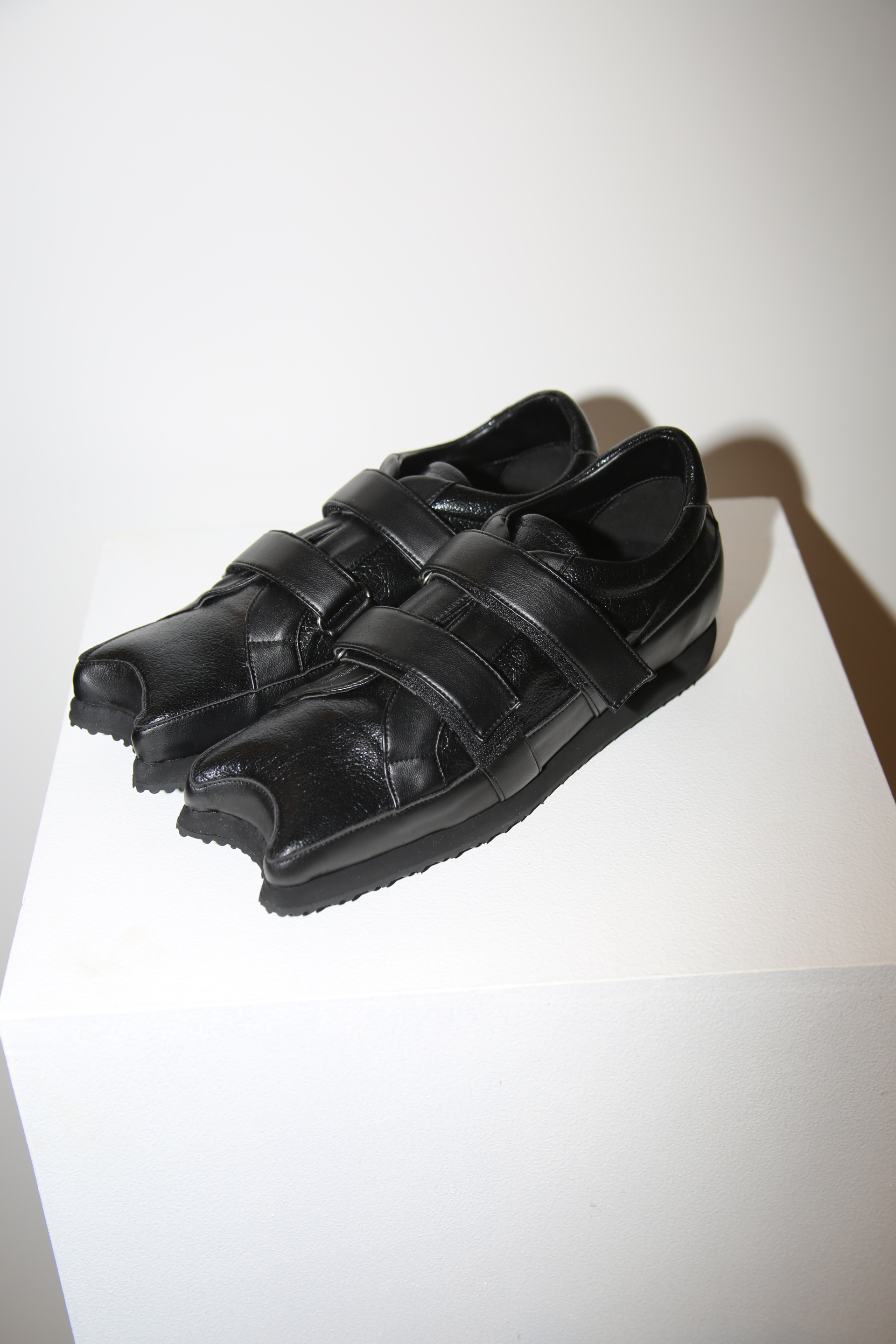 PAULA CANOVAS DEL VAS / DIABRO SNEAKER IN BLACK PLEATHER