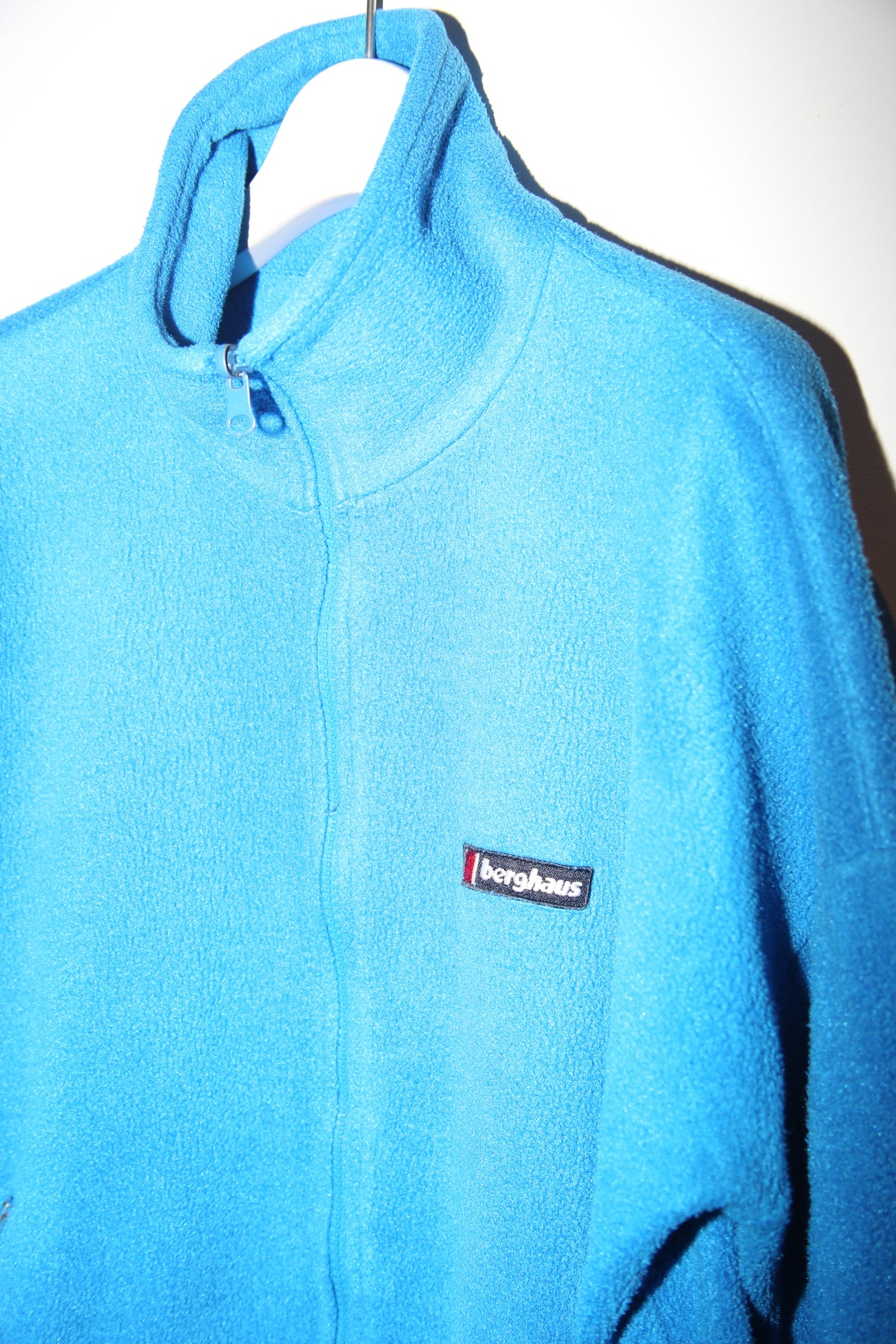 1990 BERGHAUS / POLARTEC FLEECE JACKET IN LIGHT BLUE : SIZE M