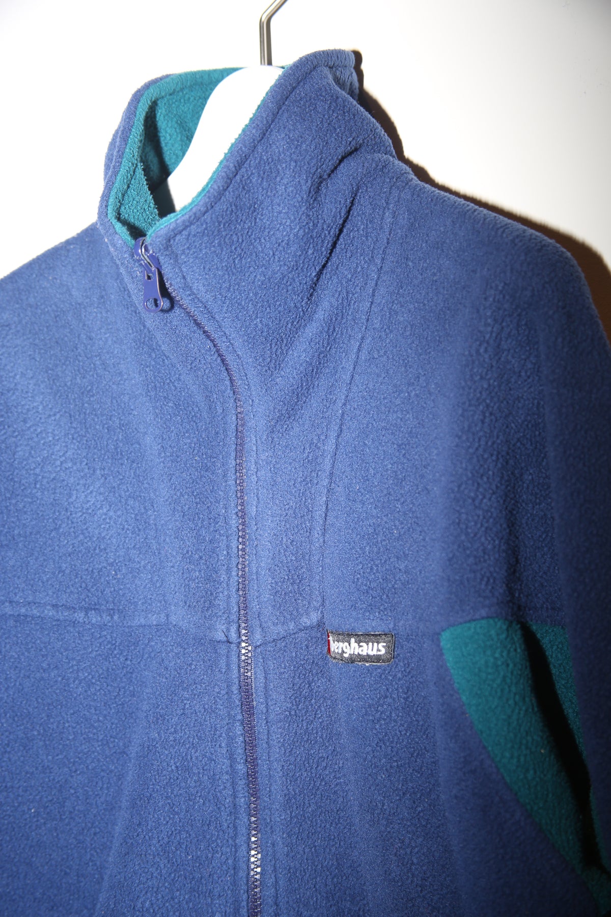 1990 BERGHAUS / POLARTEC FLEECE JACKET IN NAVY & TEAL : SIZE M<ABOUT>