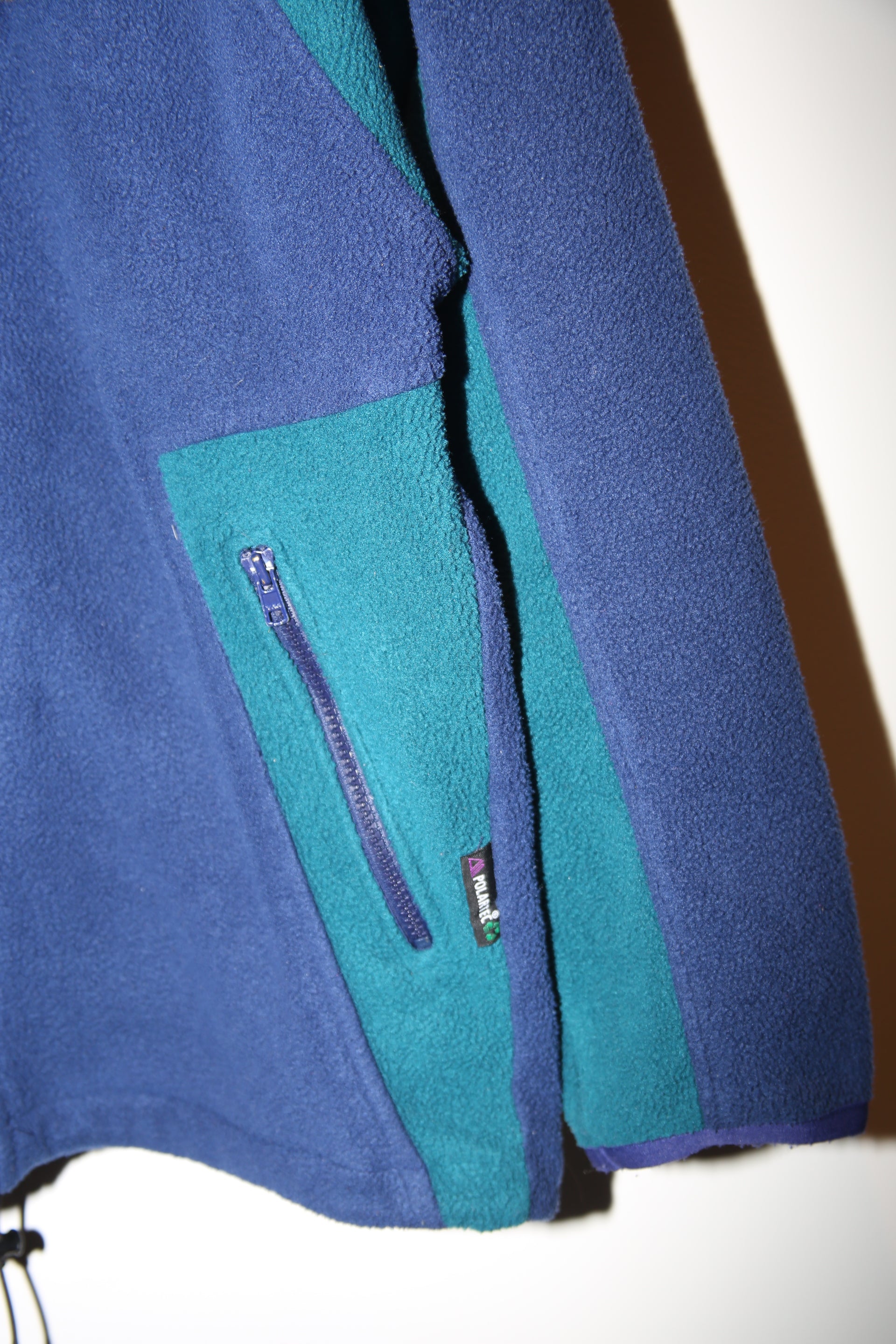 1990 BERGHAUS / POLARTEC FLEECE JACKET IN NAVY & TEAL : SIZE M<ABOUT>