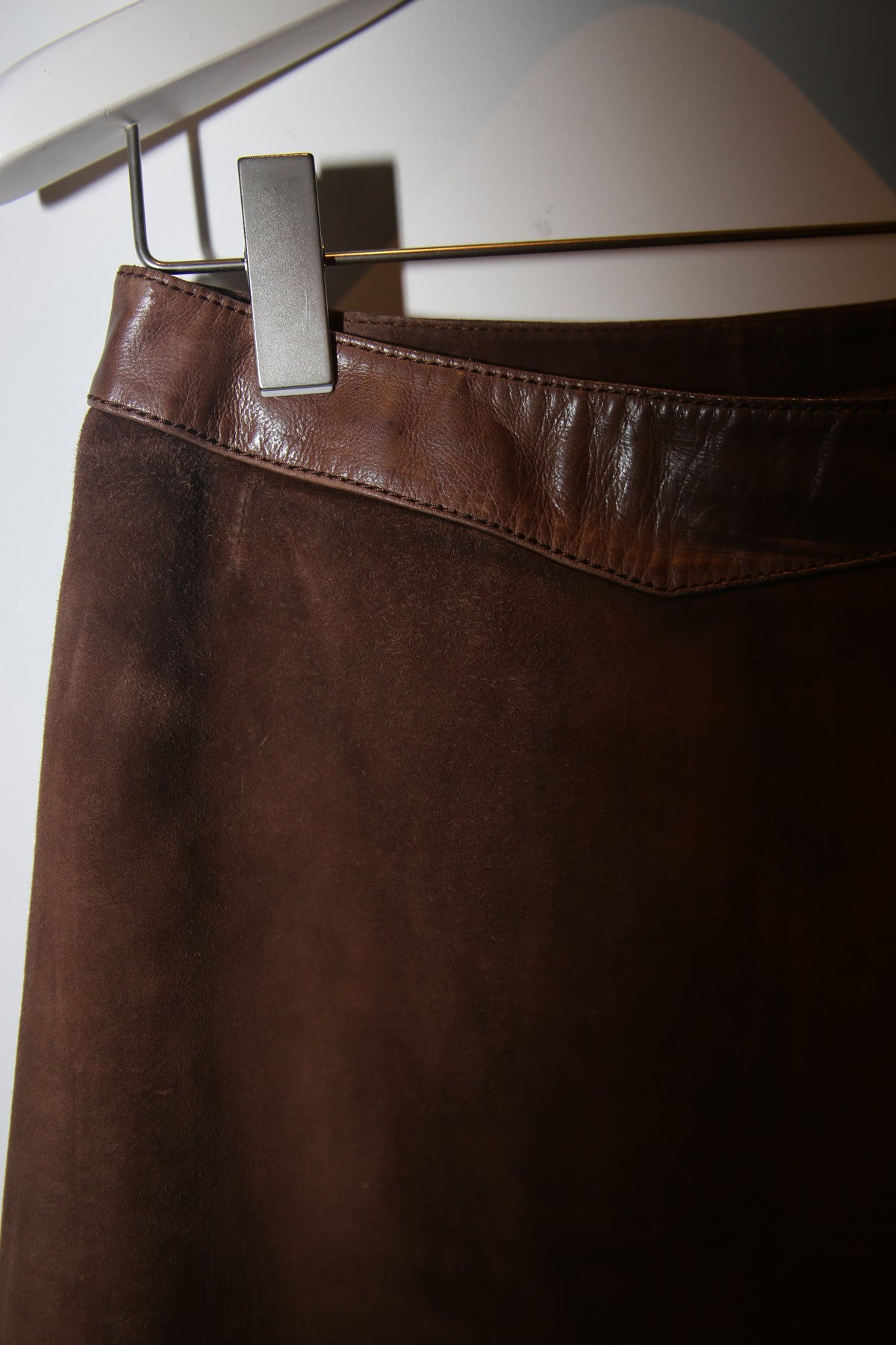 1970 HERMES / SUEDE LEATHER WRAP SKIRT WITH INDUSTRIAL CLOSURE