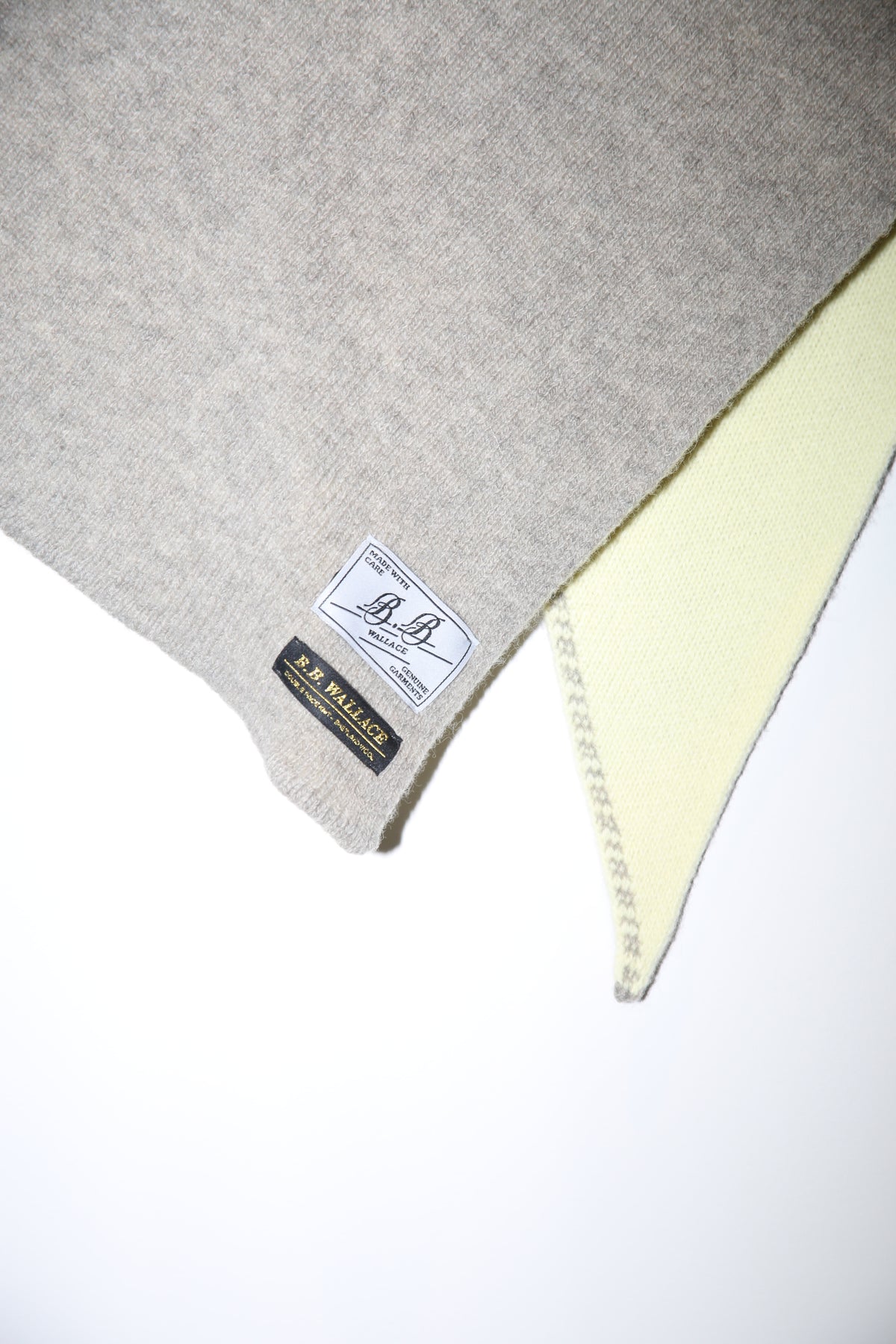 B.B. WALLACE / ADAMS BANDANA IN SAND BEIGE