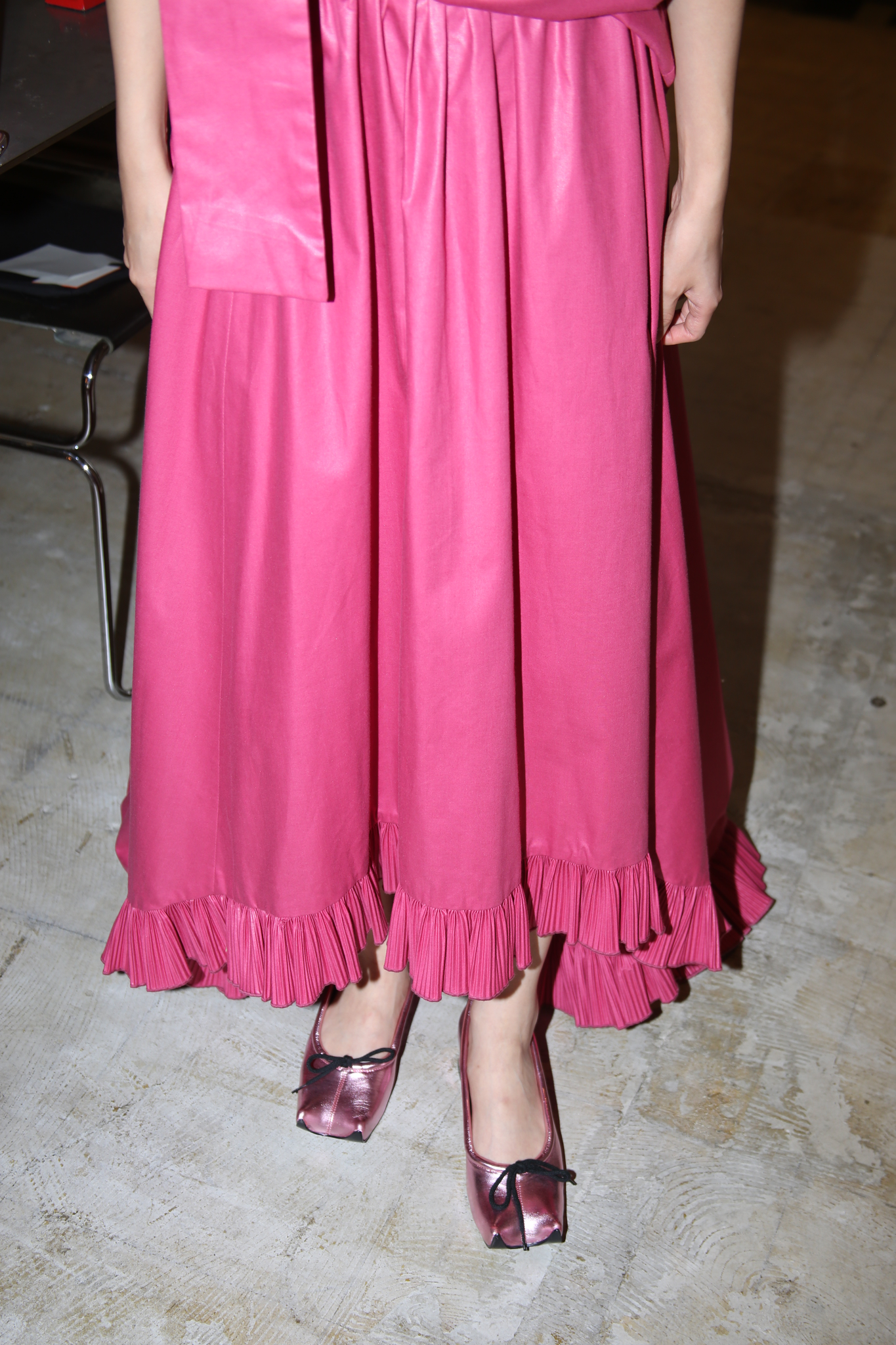 1970 VICTOR COSTA / COTTON FRILL MAXI SKIRT IN FUCHIA