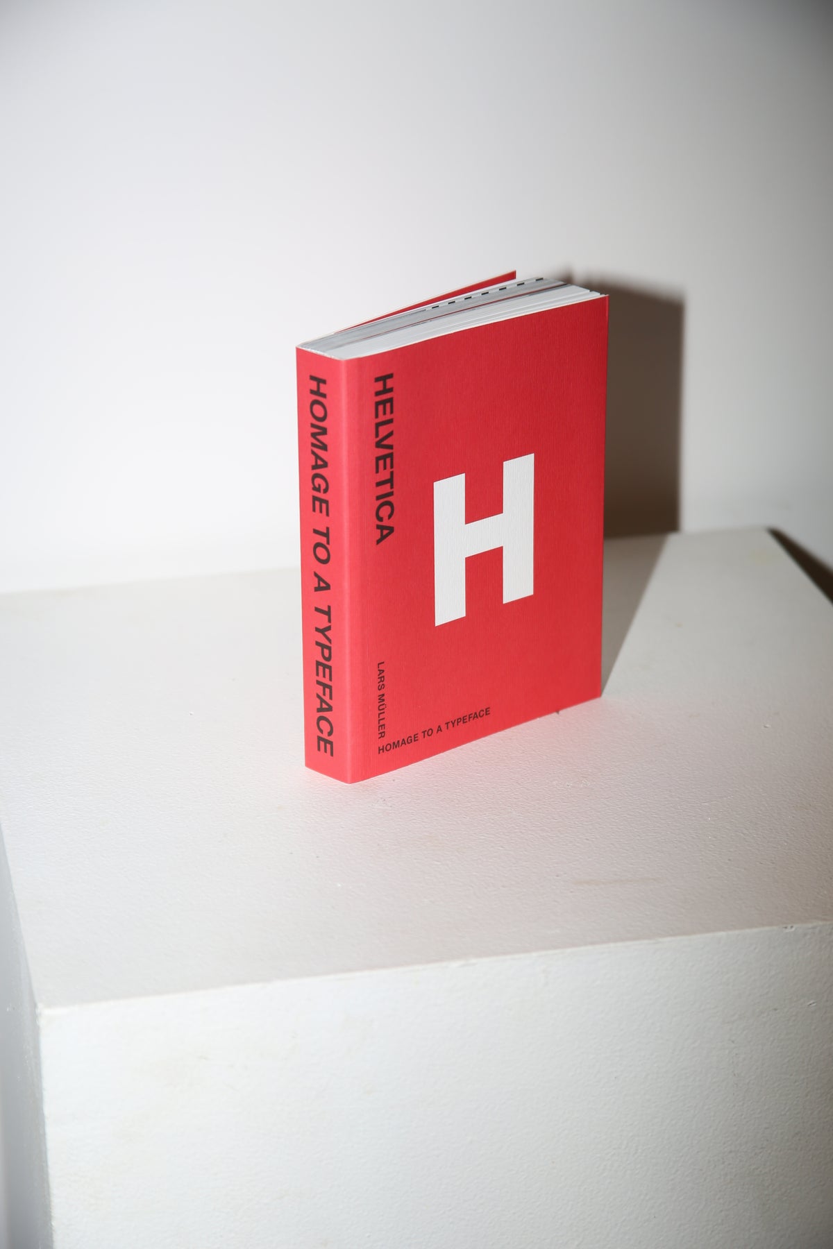 HELVETICA - HOMAGE TO A TYPEFACE by Max Miedinger