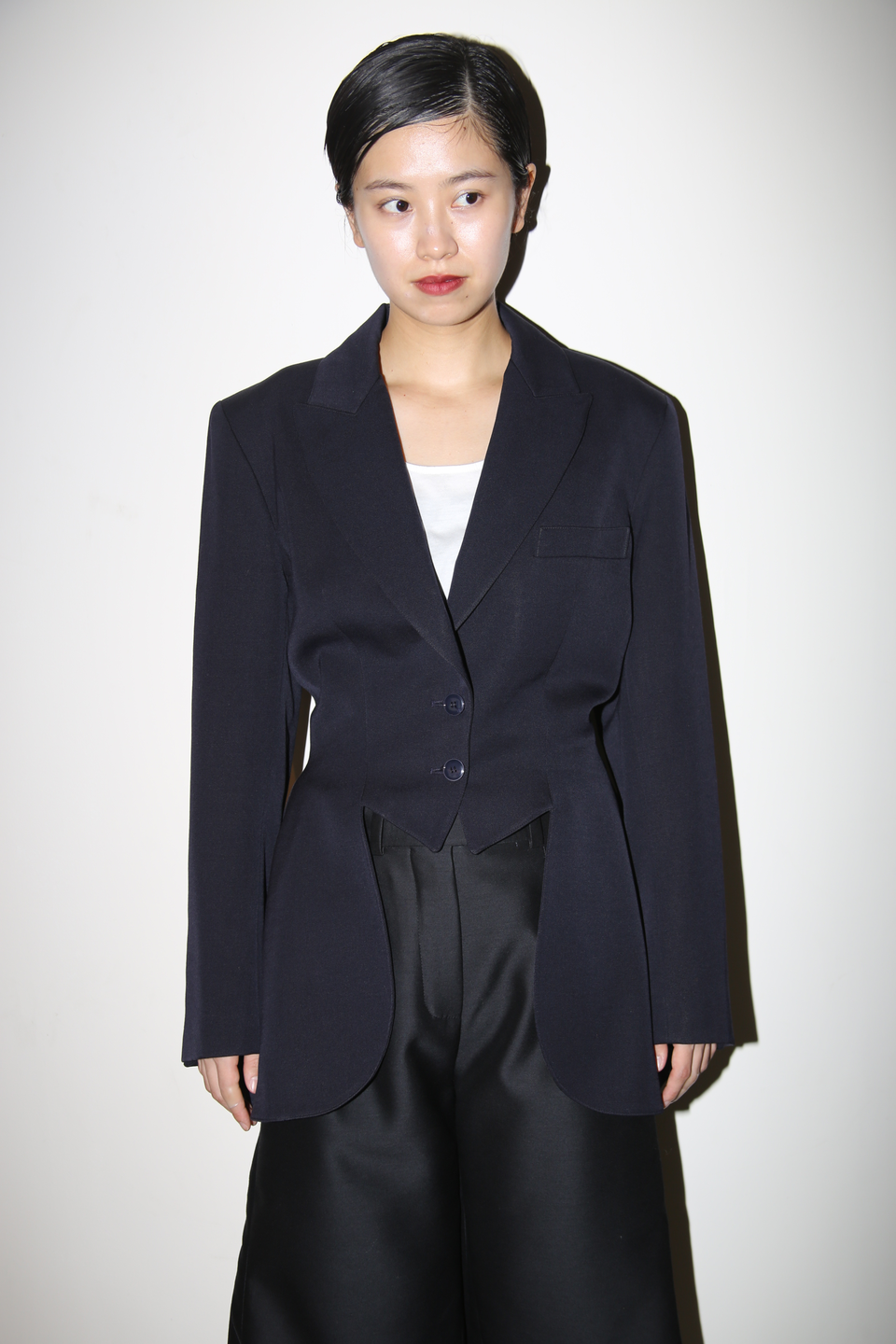 1980 ALAIA / SCULPTURAL WOOL BLAZER IN NAVY
