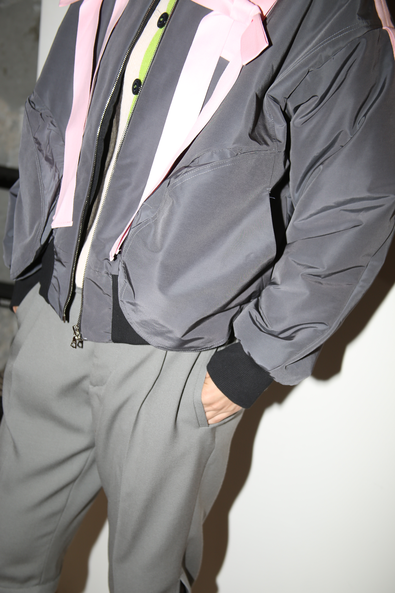 PAULA CANOVAS DEL VAS / BOMBER JACKET IN STEEL GREY