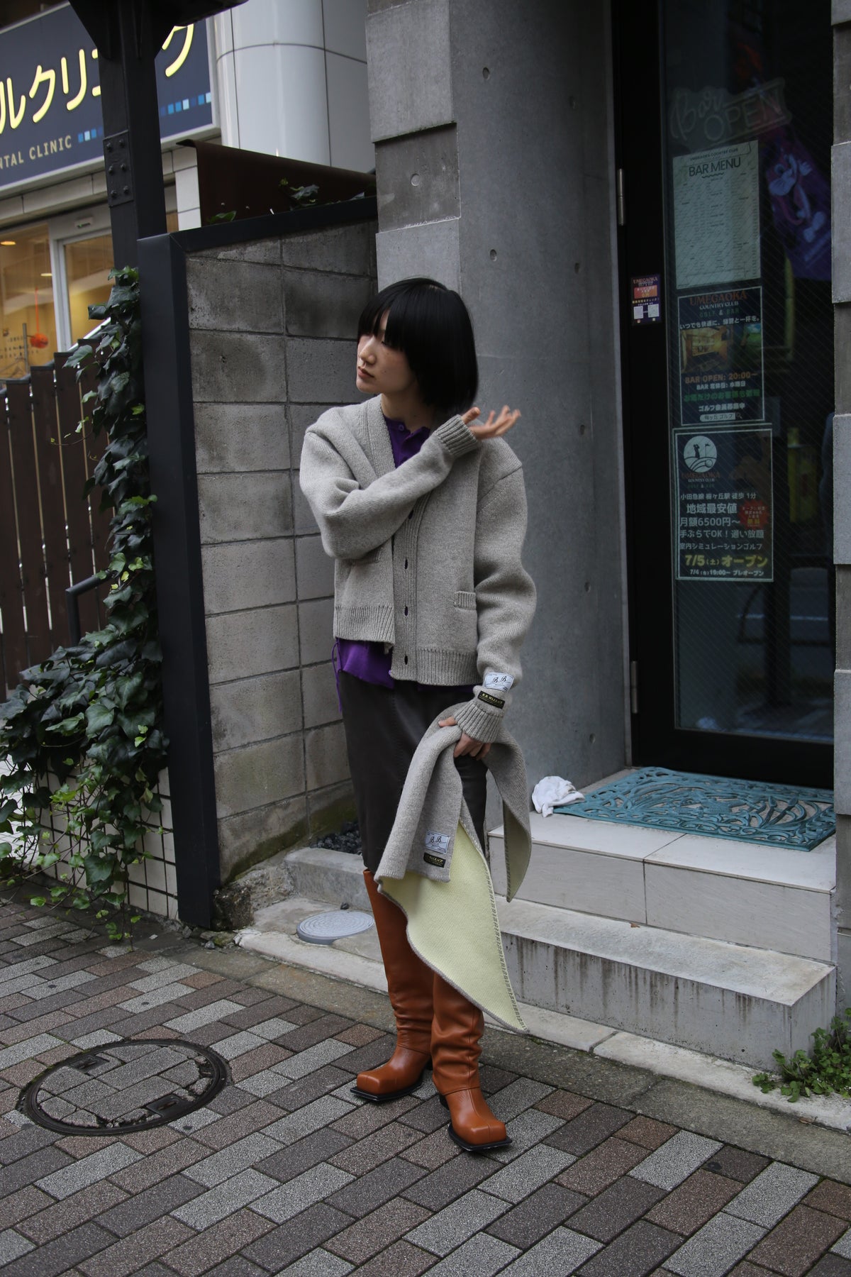 B.B. WALLACE / ADAMS BANDANA IN SAND BEIGE