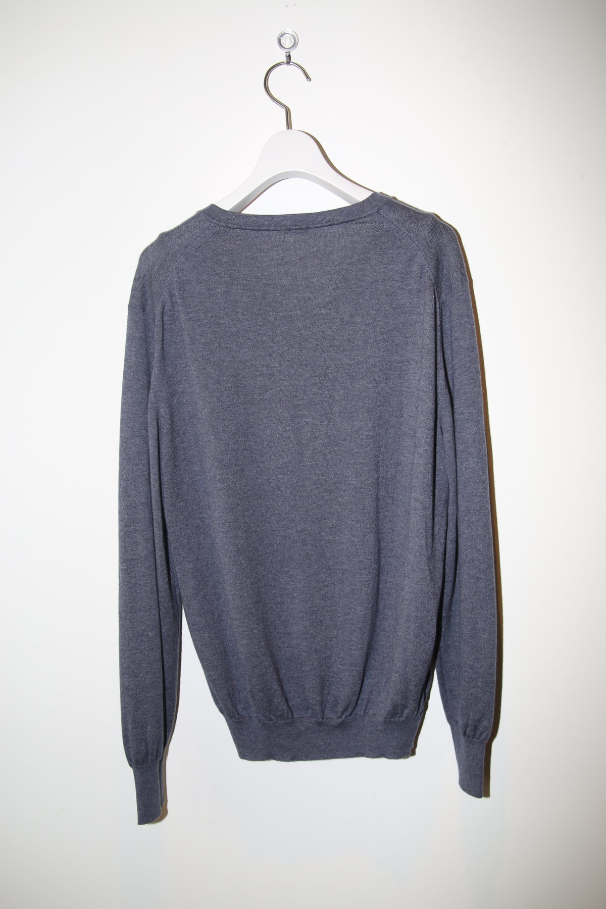 2000 MALO / V-NECK CASHMERE KNIT SWEATER IN GREY