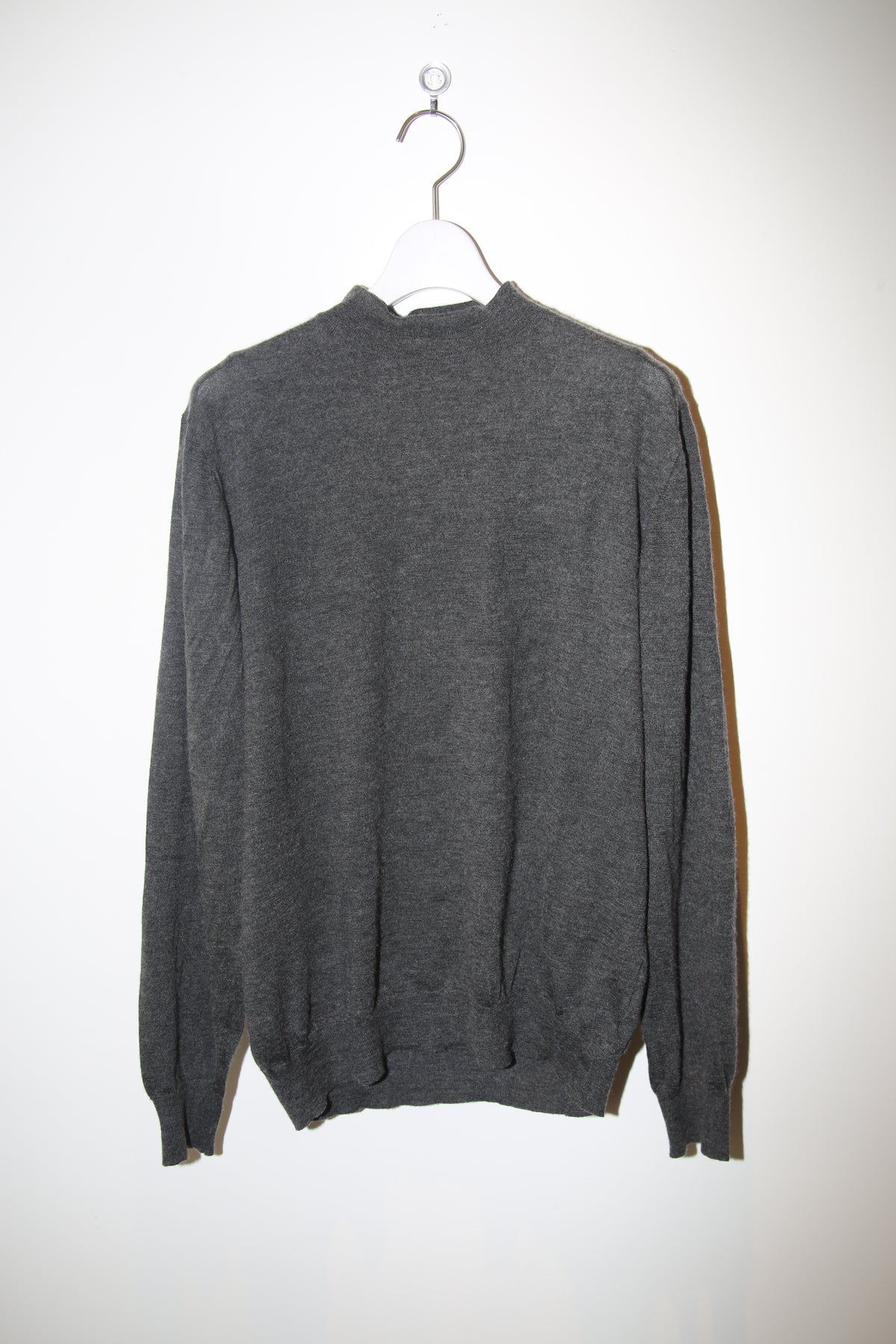 2000 MALO / MOCK NECK CASHMERE KNIT SWEATER IN CHACOAL