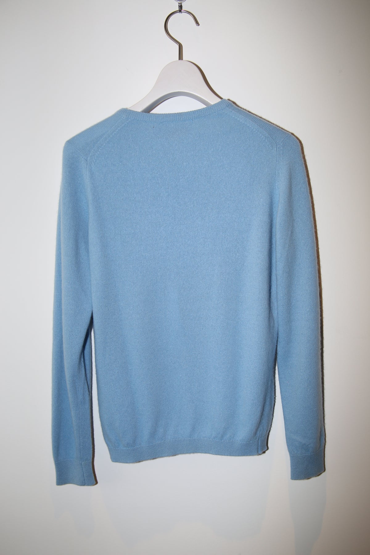 1980 BALLANTYNE / CREW NECK CASHMERE KNIT SWEATER IN LIGHT BLUE