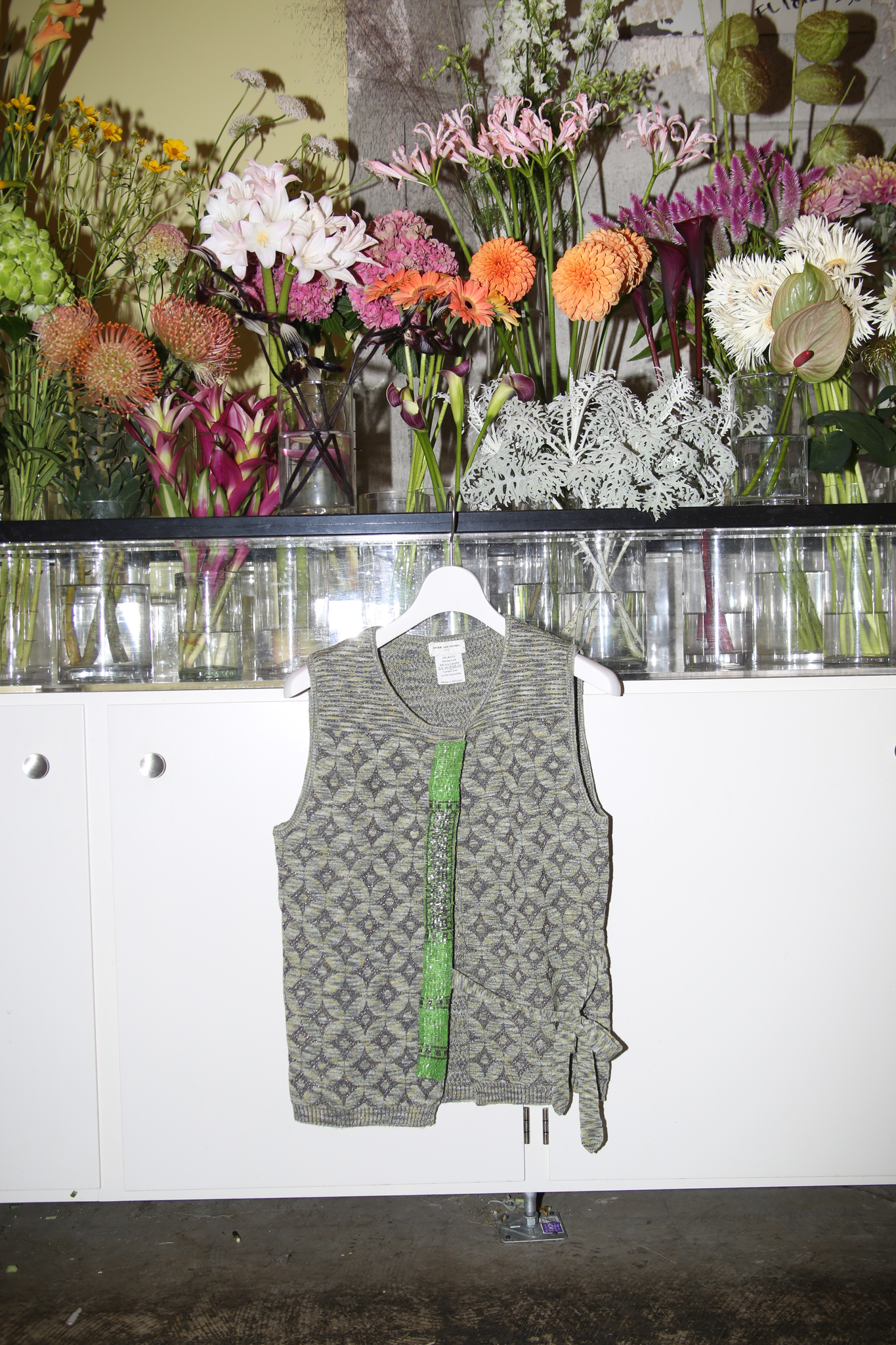 DRIES VAN NOTEN / WOOL JACQUARD PULLOVER KNIT VEST WITH BIJOU EMBROIDERY