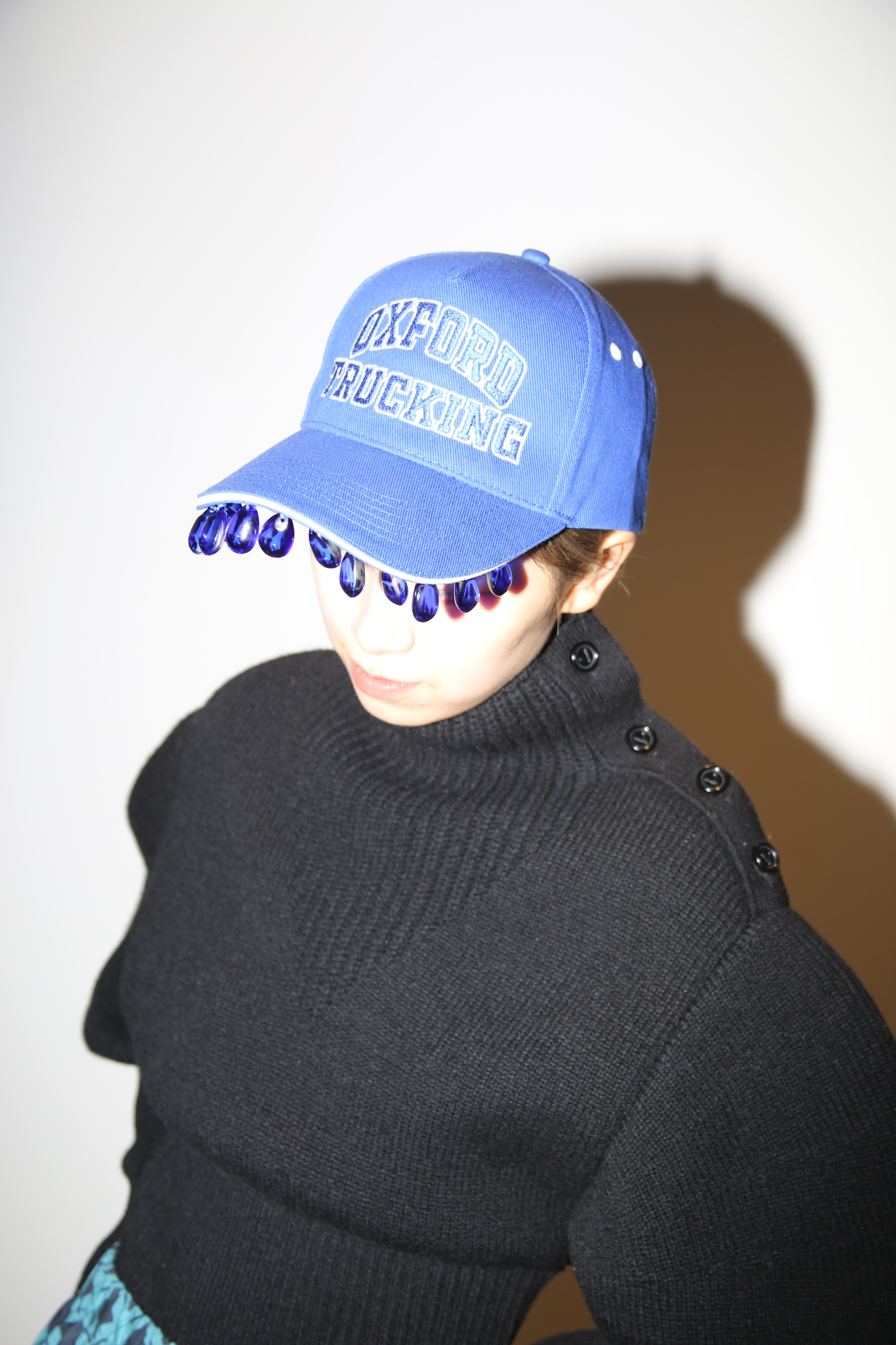 ELLA DOUGLAS / Oxford Trucking Bead Hat IN BLUE