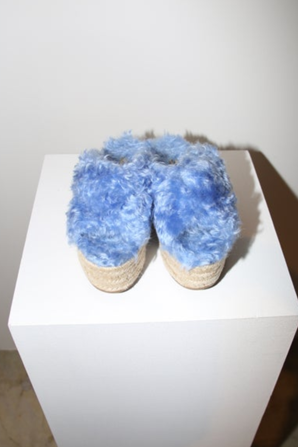 MIU MIU / PLAT FORM SANDAL IN LUMBS FUR