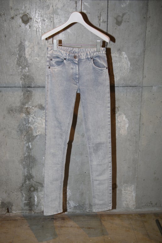 2009 MAISON MARTIN MARGIELA / STRETCH SKINNY DENIM IN ICE GREY