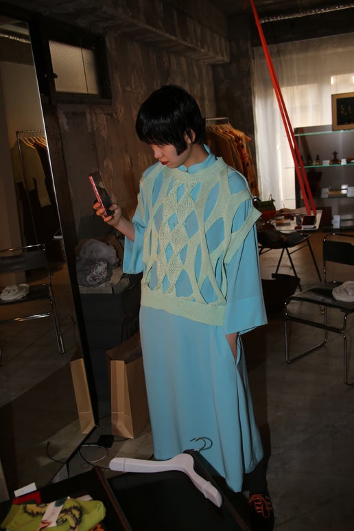 1980 PENTHOUSE GALLERY / STAND NECK SHIRT DRESS IN SOLID BLUE