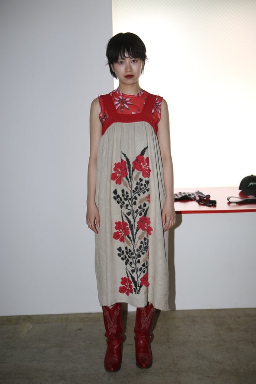 1950 VINTAGE / RUSSIAN HAND EMBROIDERY LINEN DRESS